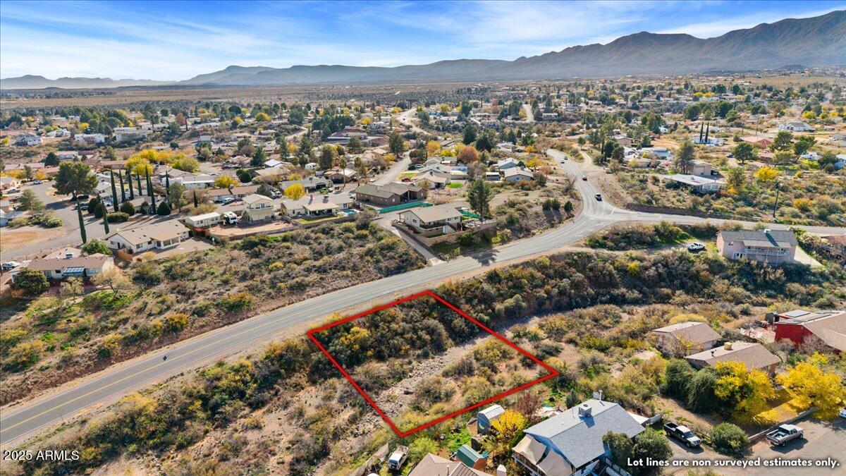 1566 S Camino Real -- 2985