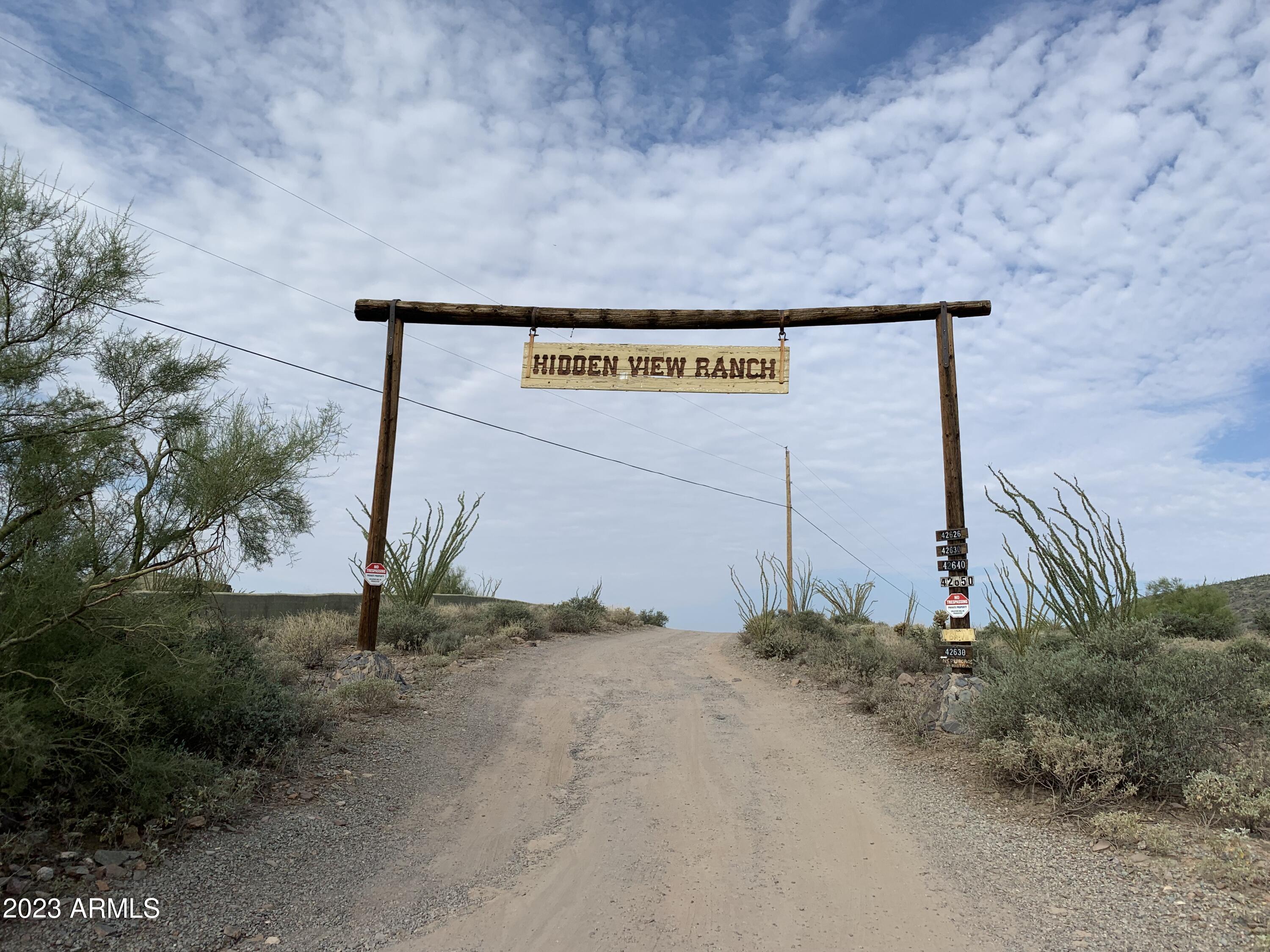 Spur Cross - Land