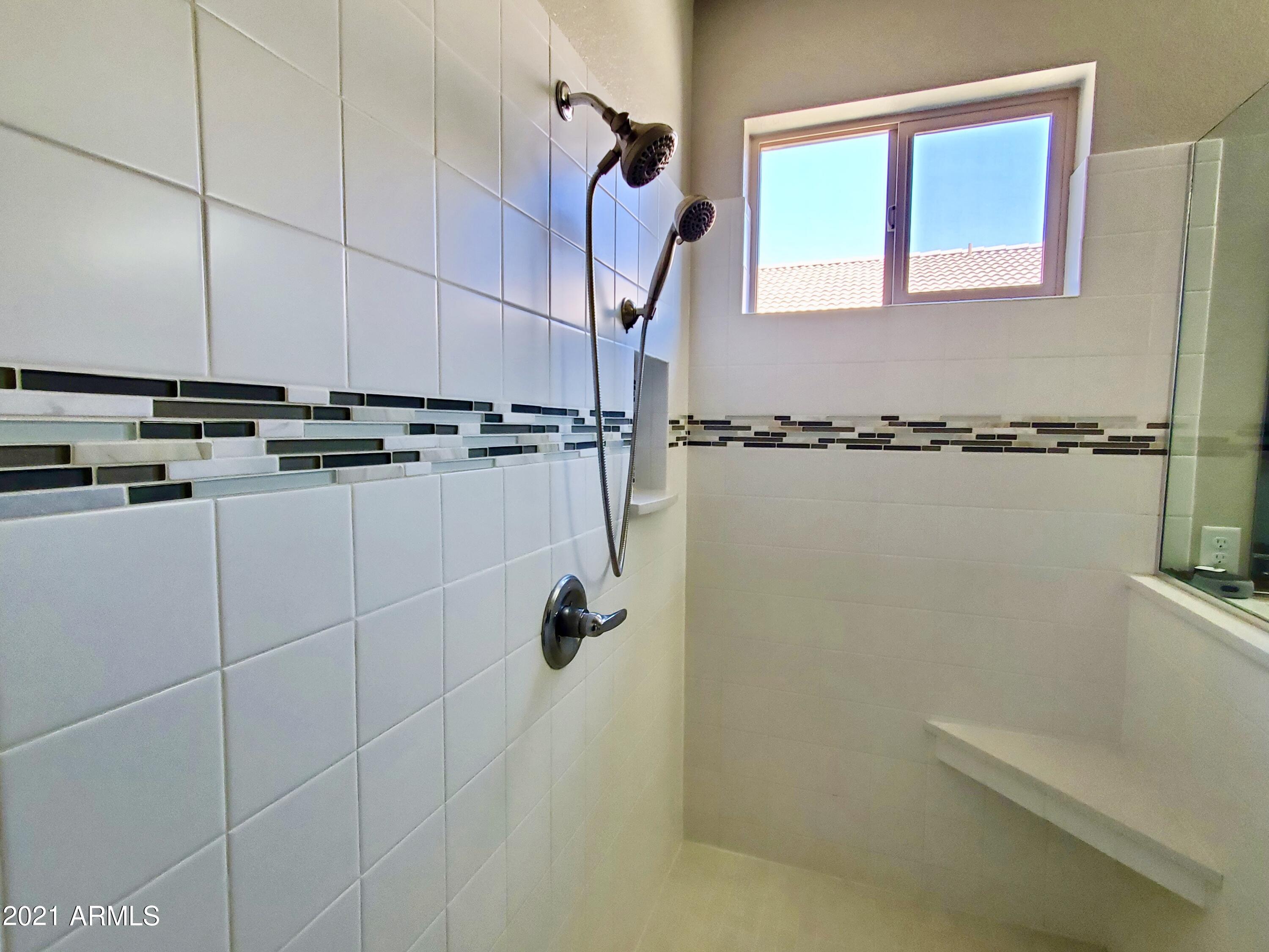 REFLECTIONS AT VALIENTE - Residential