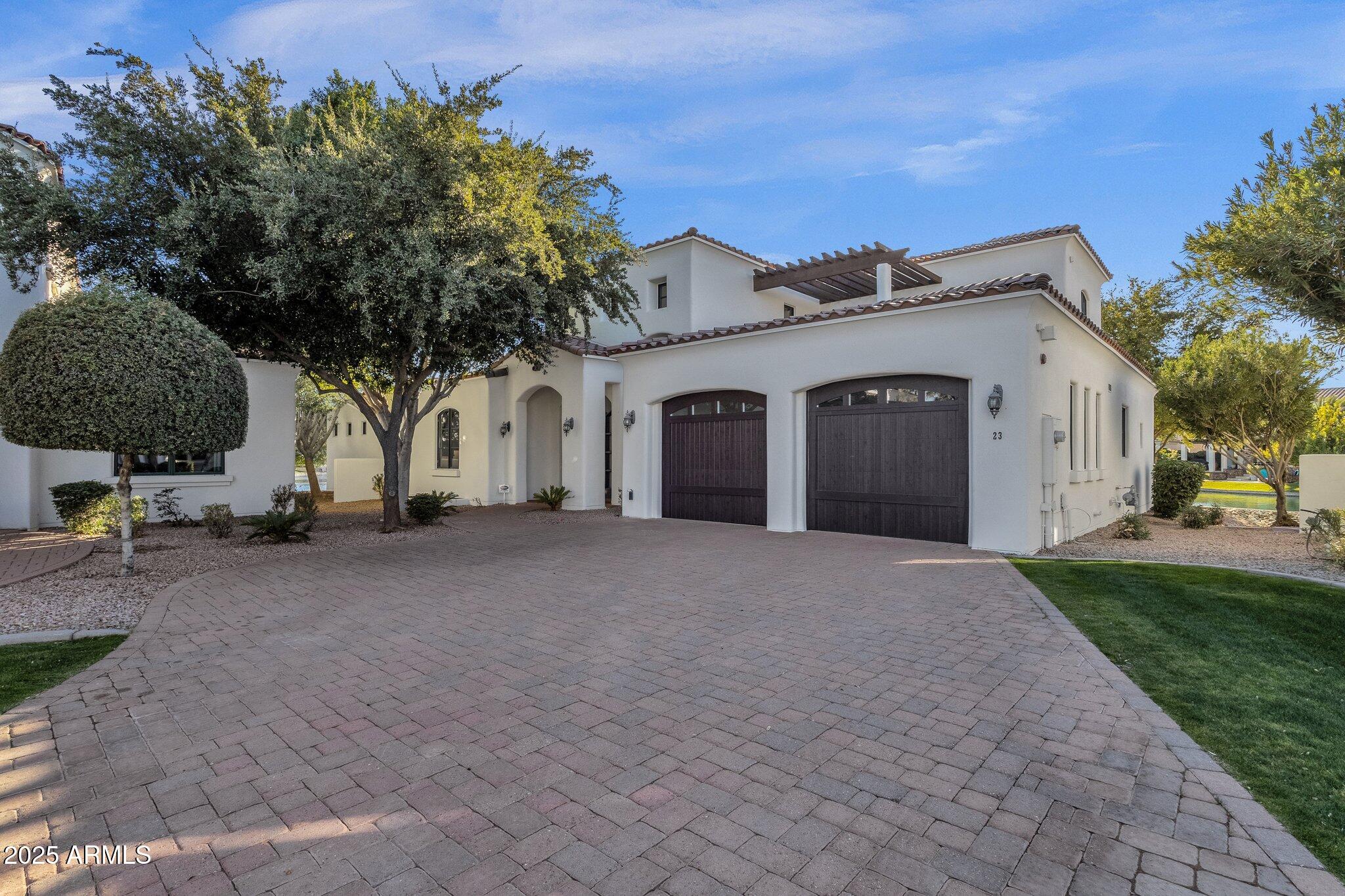 1777 W OCOTILLO Road 23