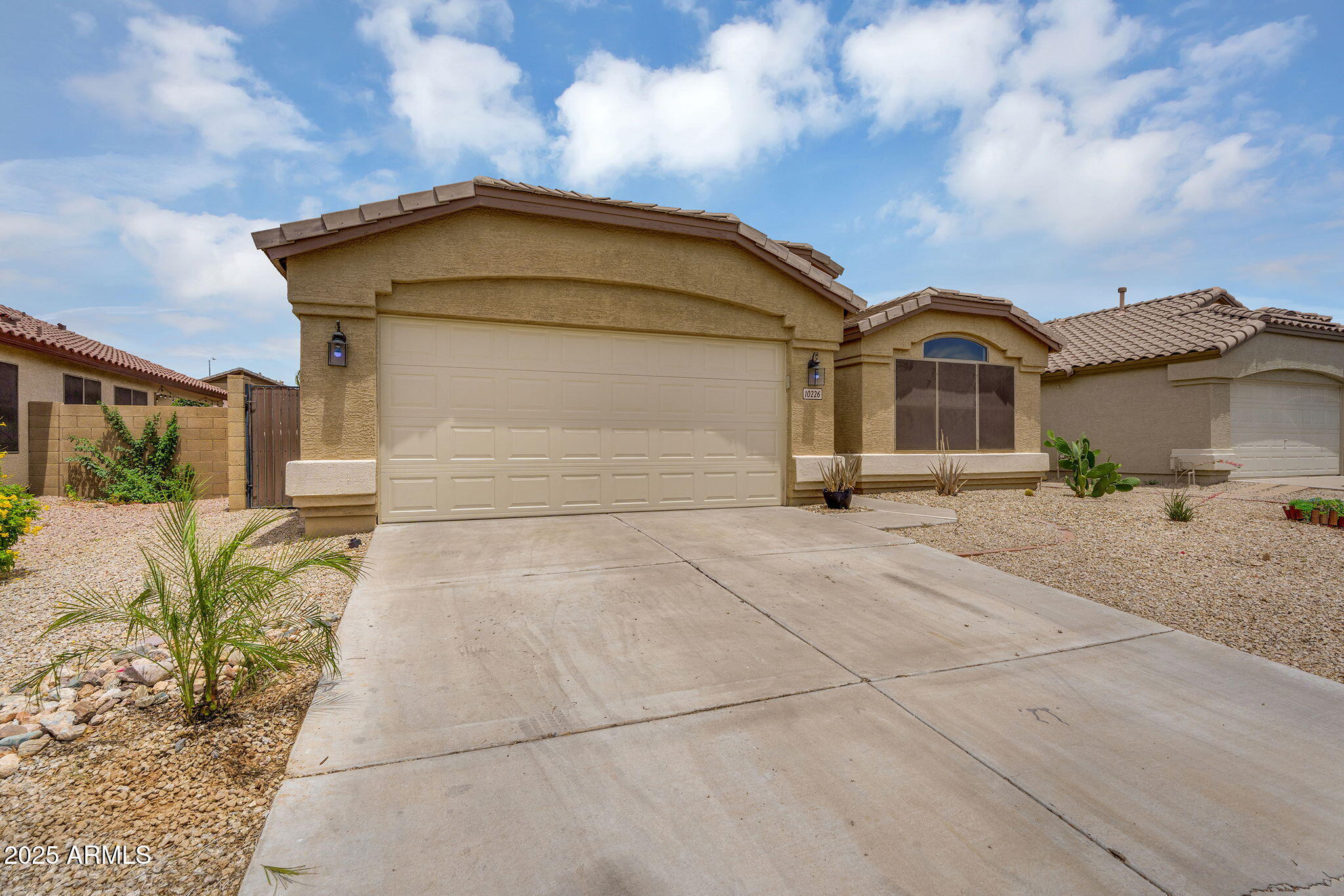 10226 W COUNTRY CLUB Trail