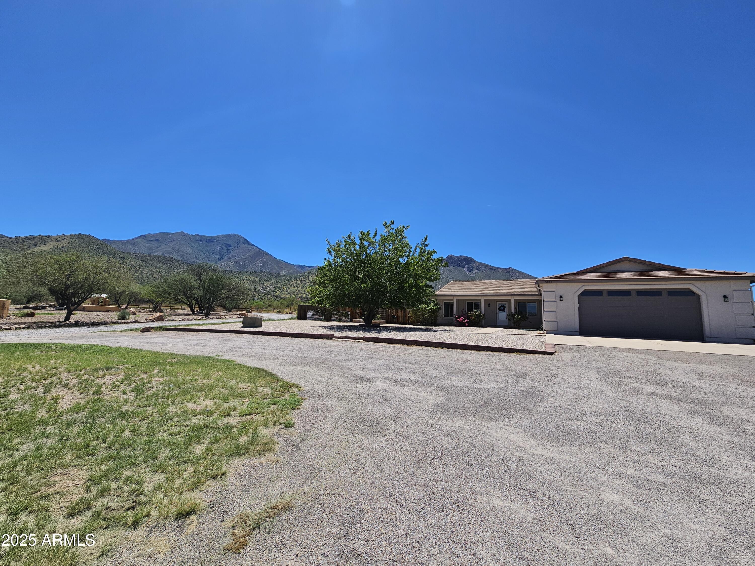 5137 E MARANATHA Lane