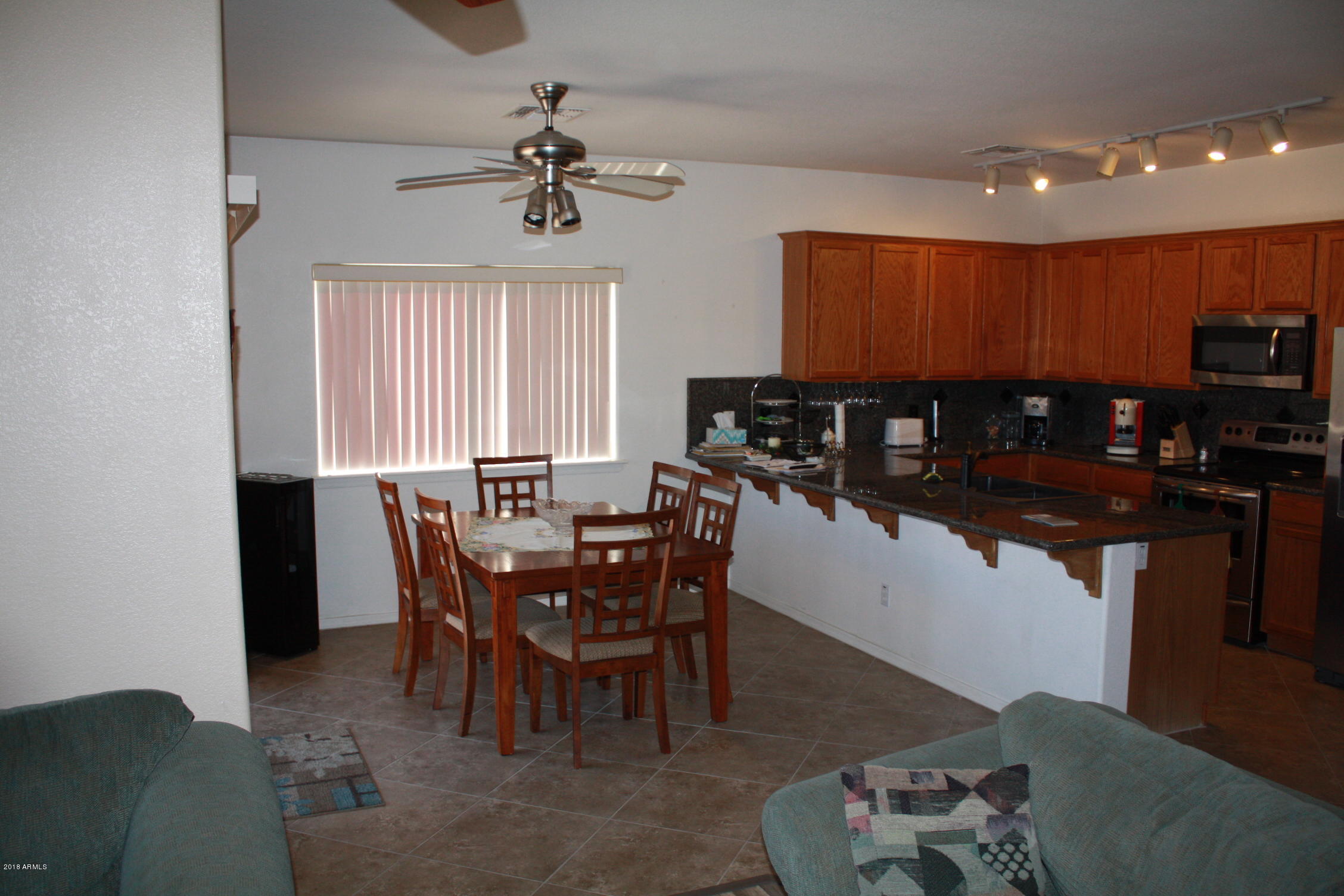 11816 W WINDSOR Avenue