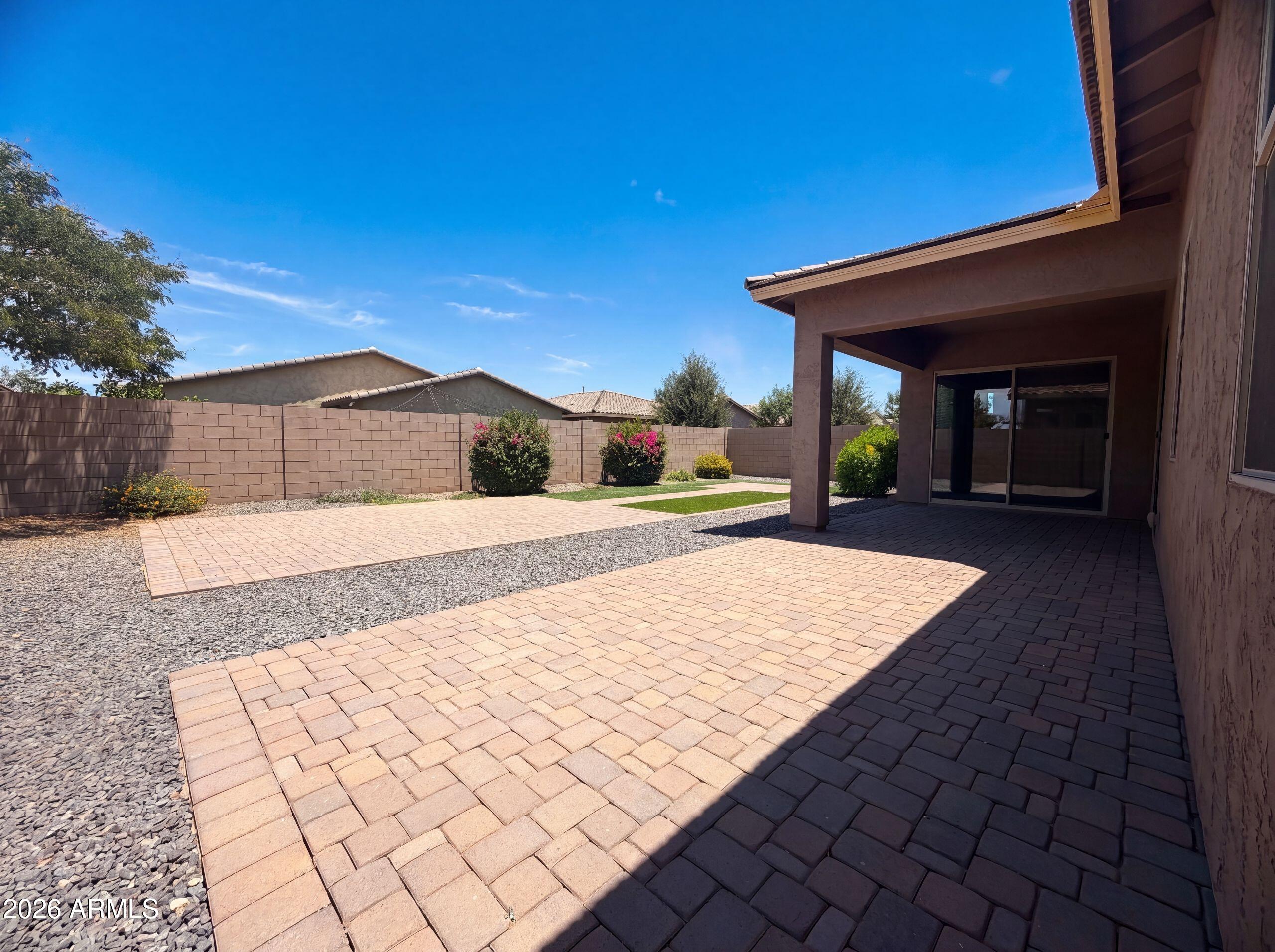 22718 E SILVER CREEK Lane