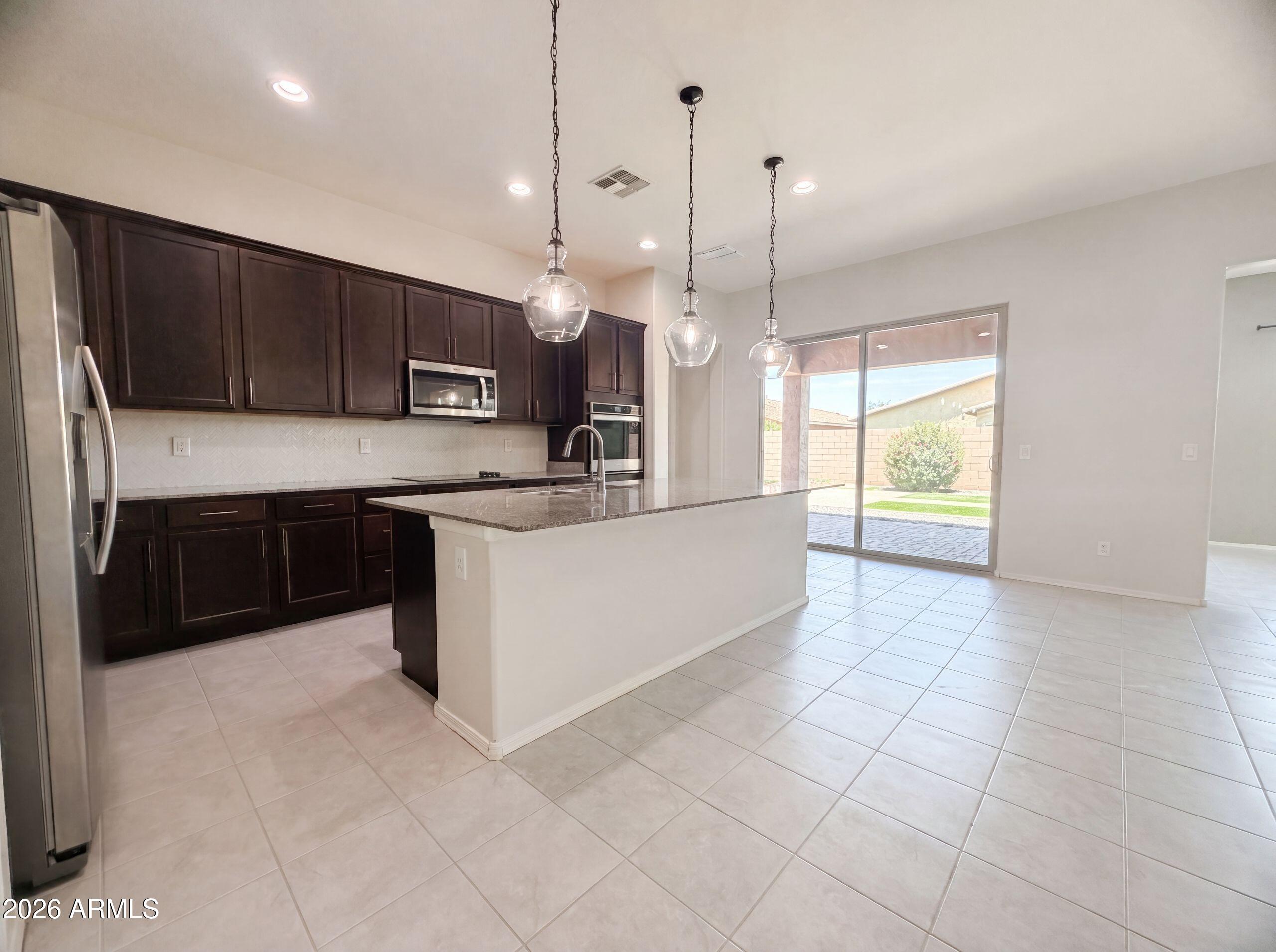 22718 E SILVER CREEK Lane