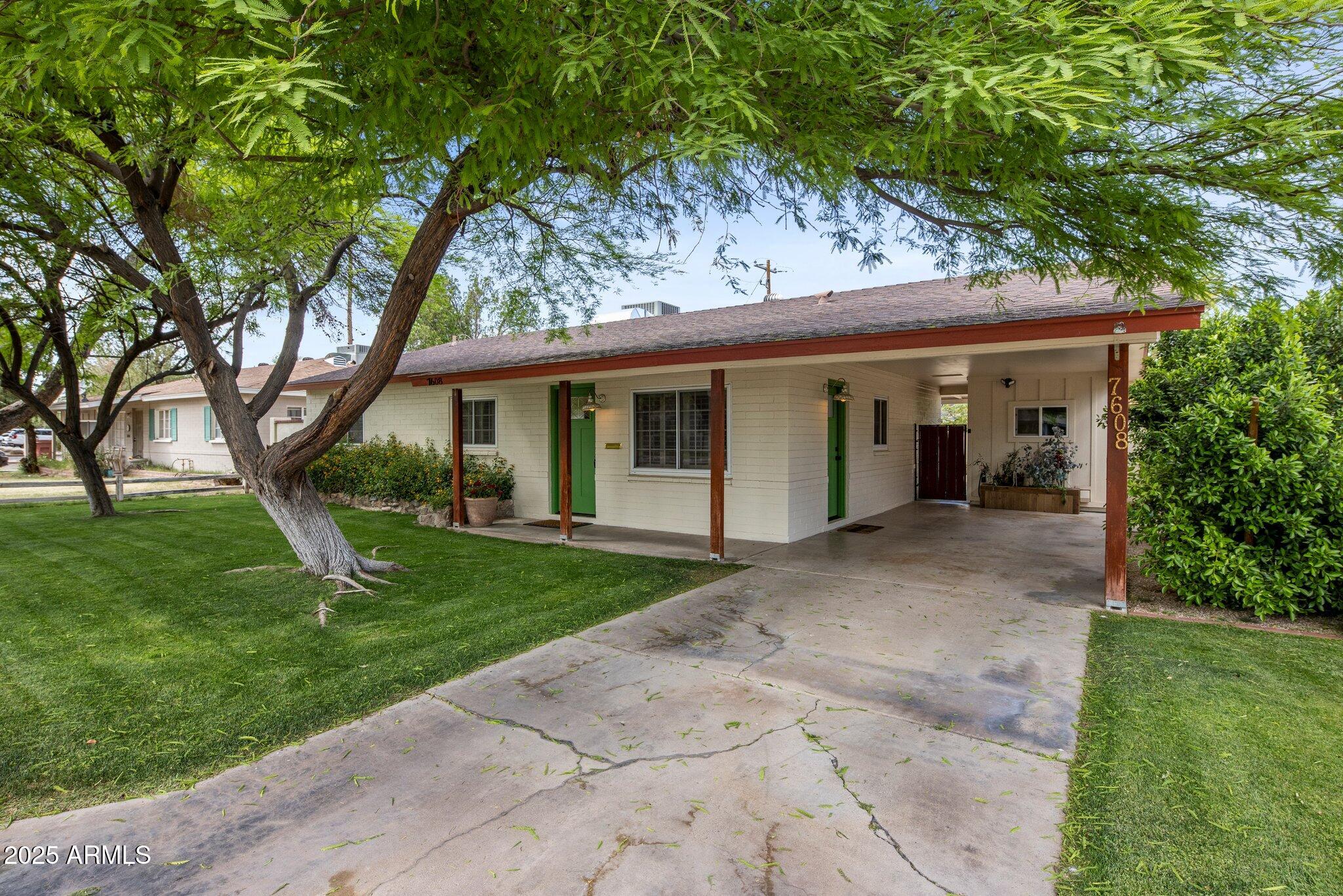 7608 E AVALON Drive
