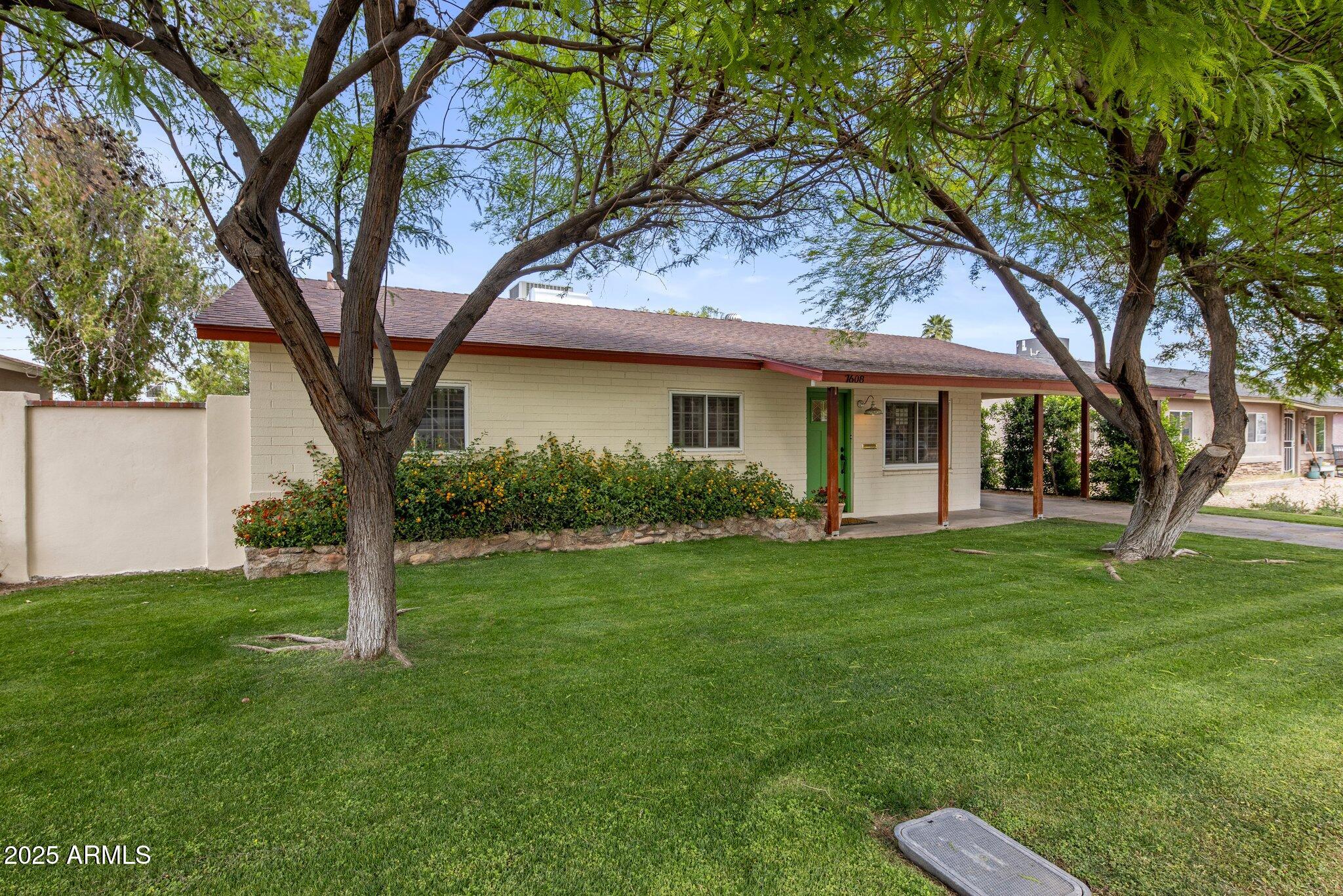 7608 E AVALON Drive