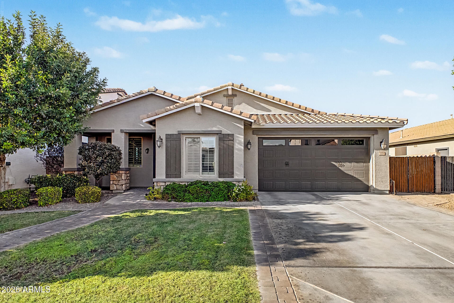 2526 E TONTO Drive