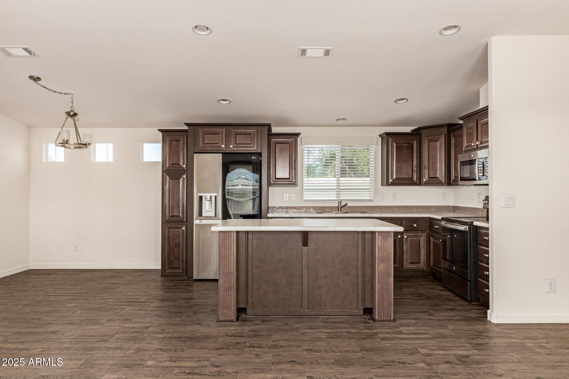 10810 N 91st Avenue 123