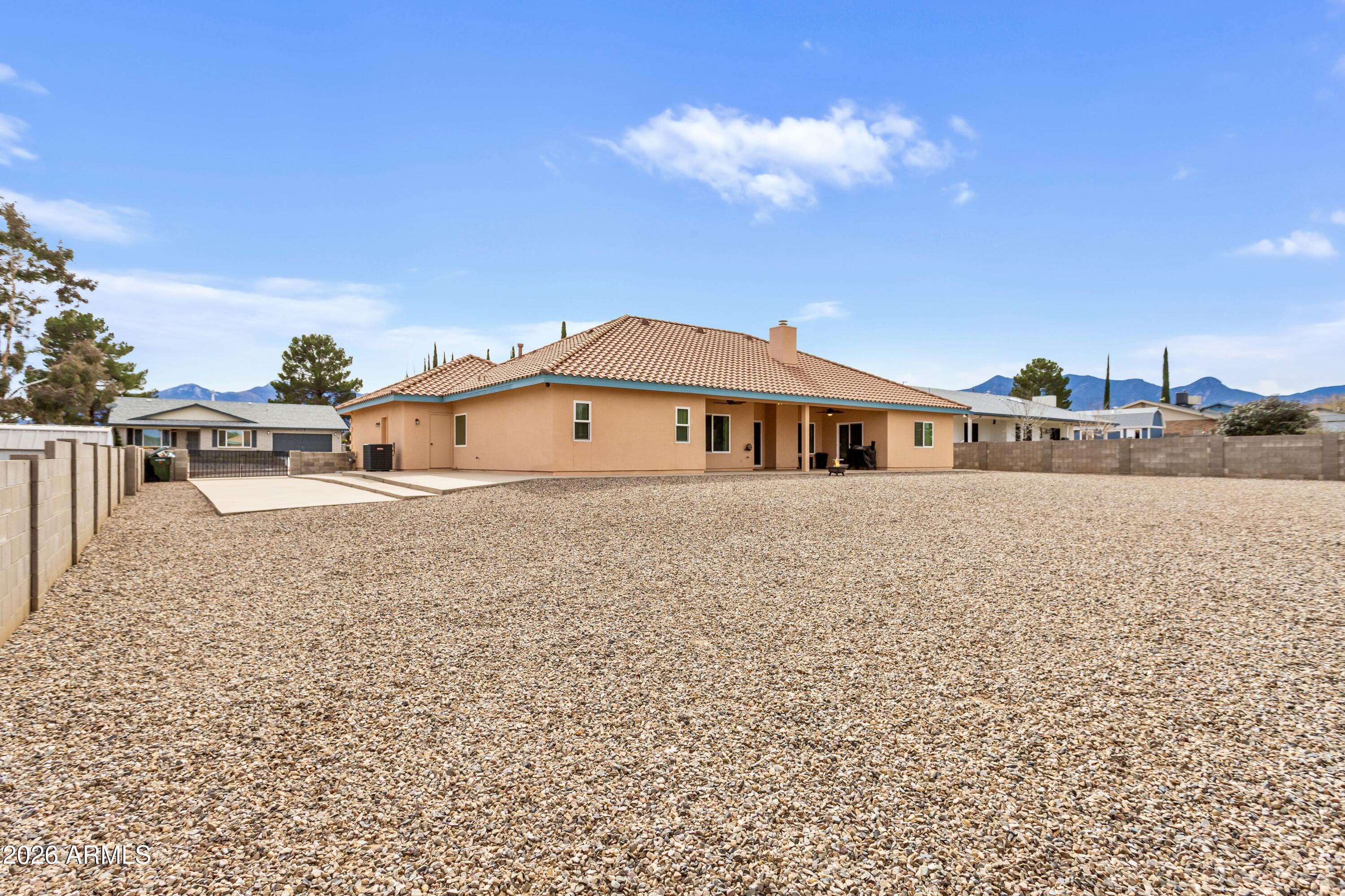SUMMIT ESTATES - Residential