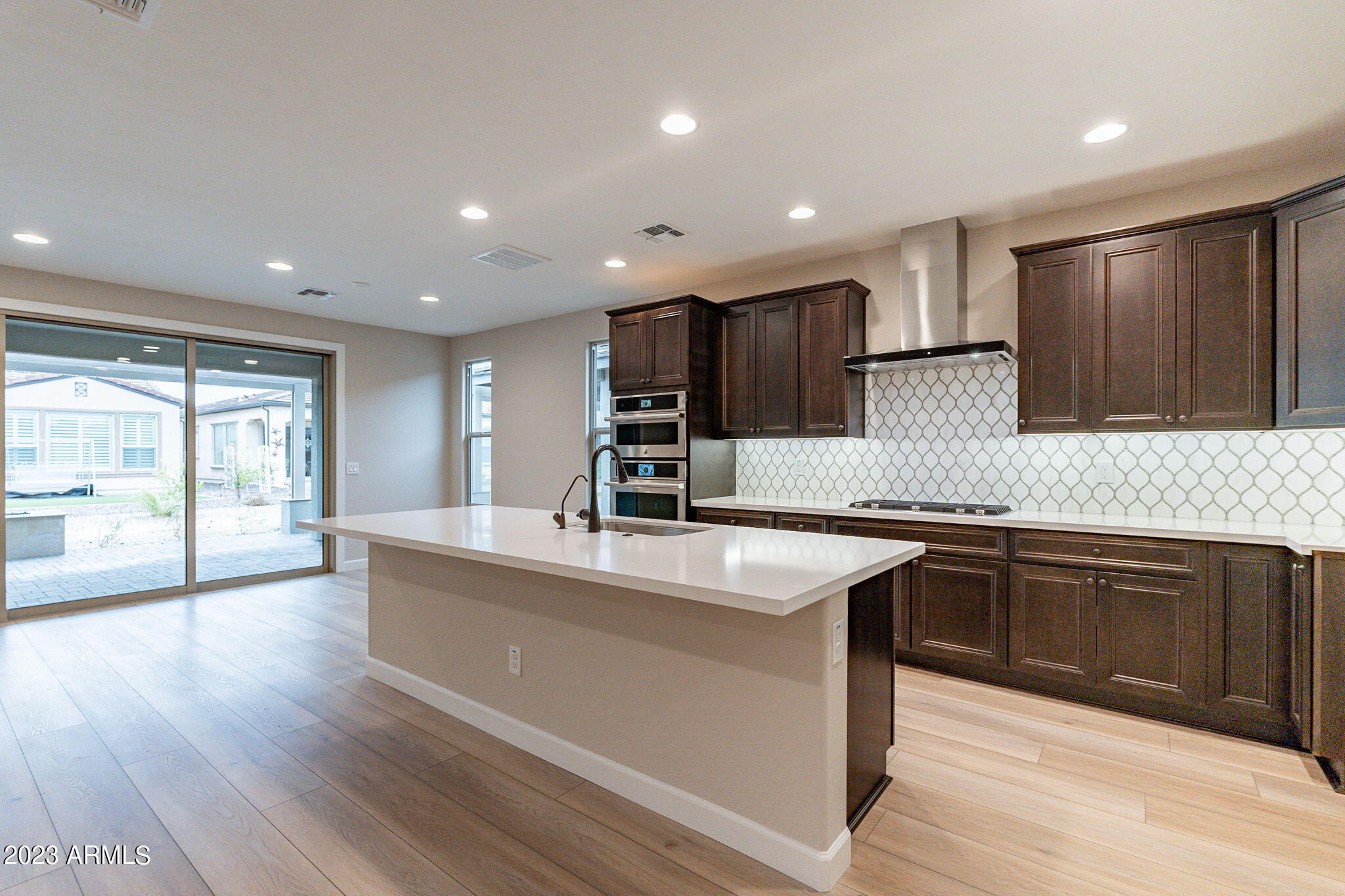 286 E CITRUS HOLLOW Way
