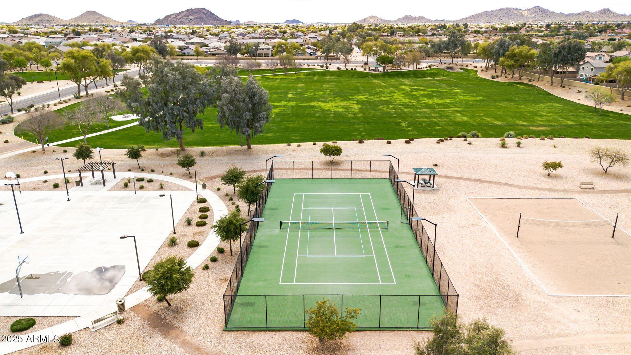 San Tan Valley, Arizona 85144, United States, 3 Bedrooms Bedrooms, ,3 BathroomsBathrooms,Residential,Pending,87634