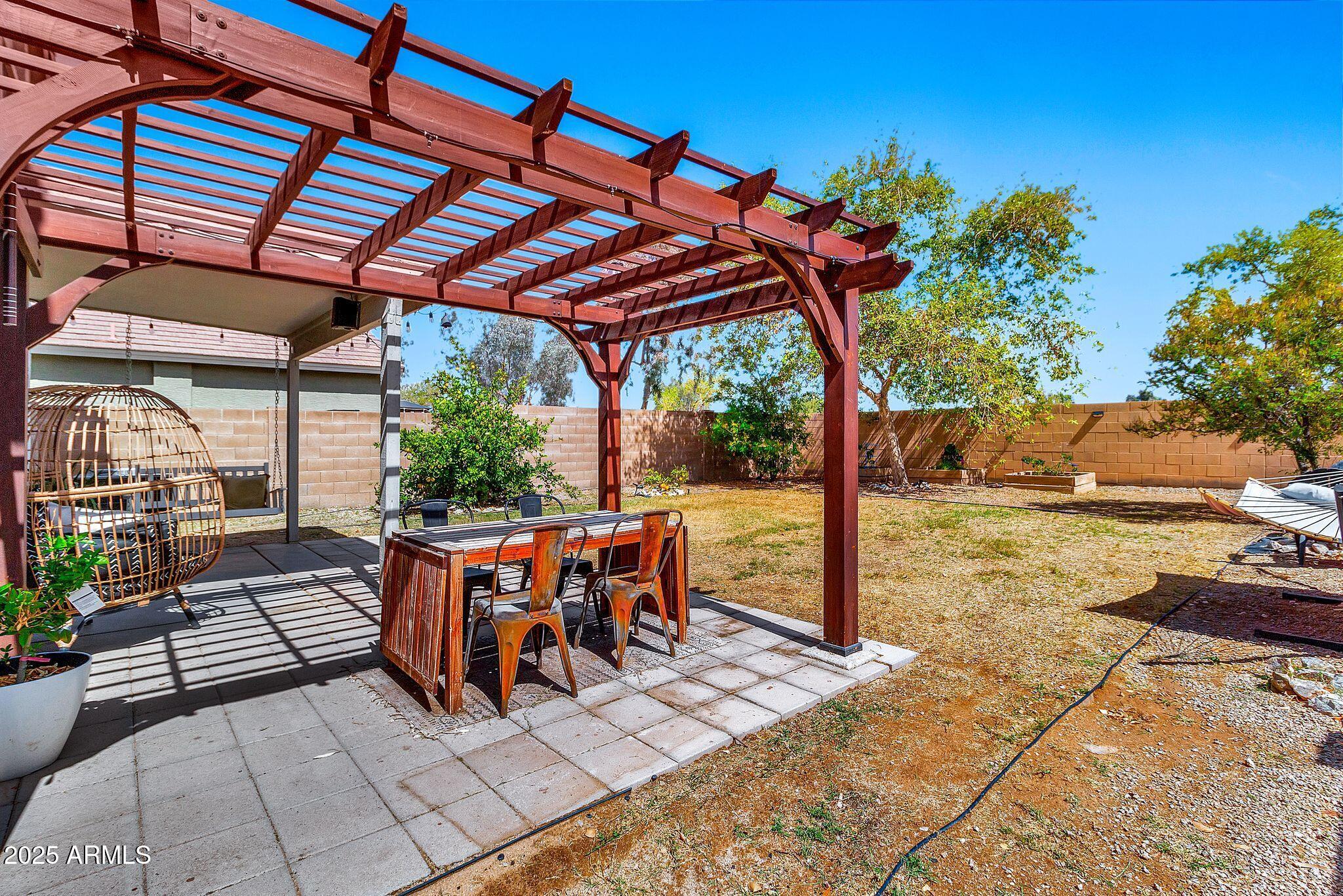 San Tan Valley, Arizona 85144, United States, 3 Bedrooms Bedrooms, ,3 BathroomsBathrooms,Residential,Pending,87634