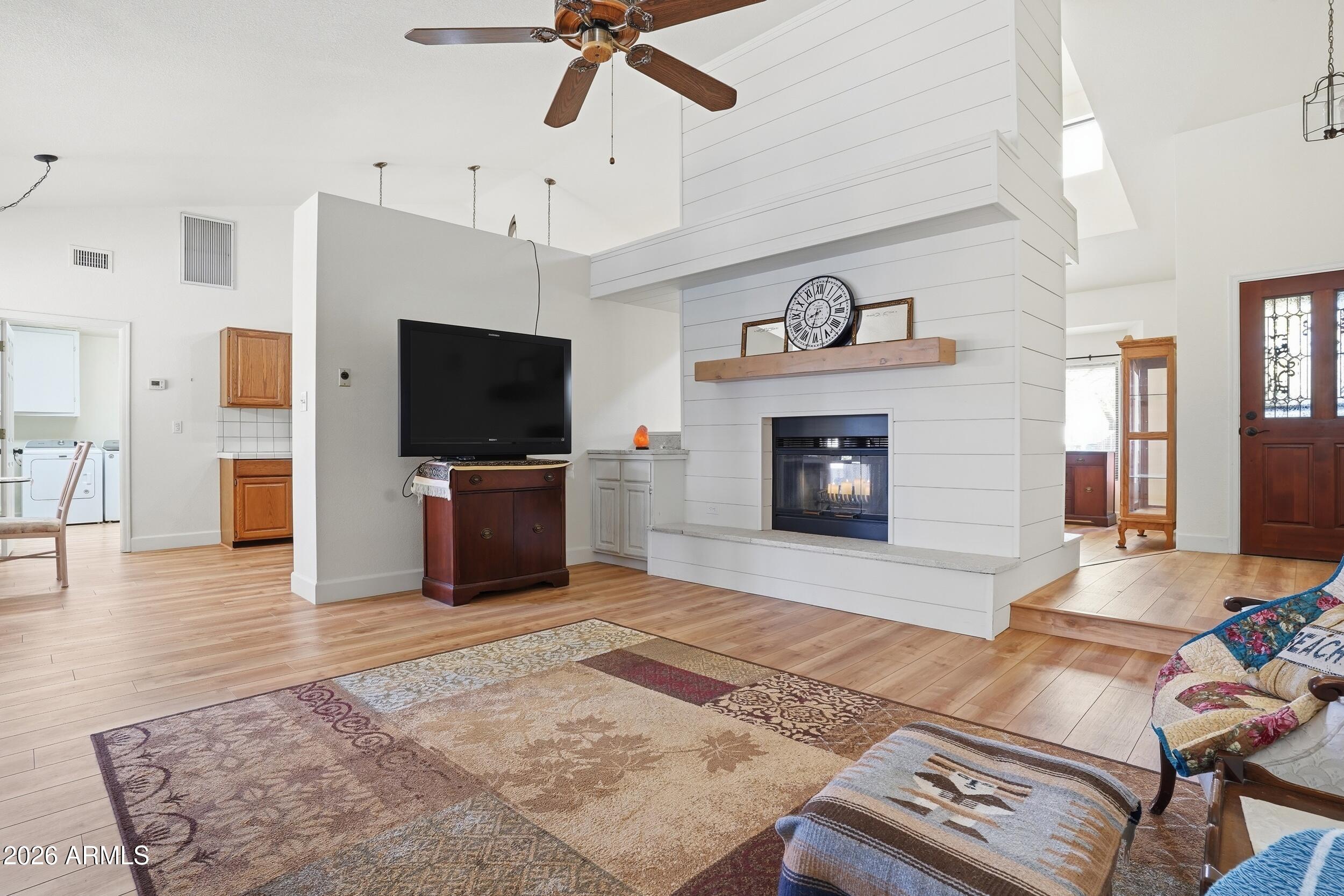 2641 E ELMWOOD Street