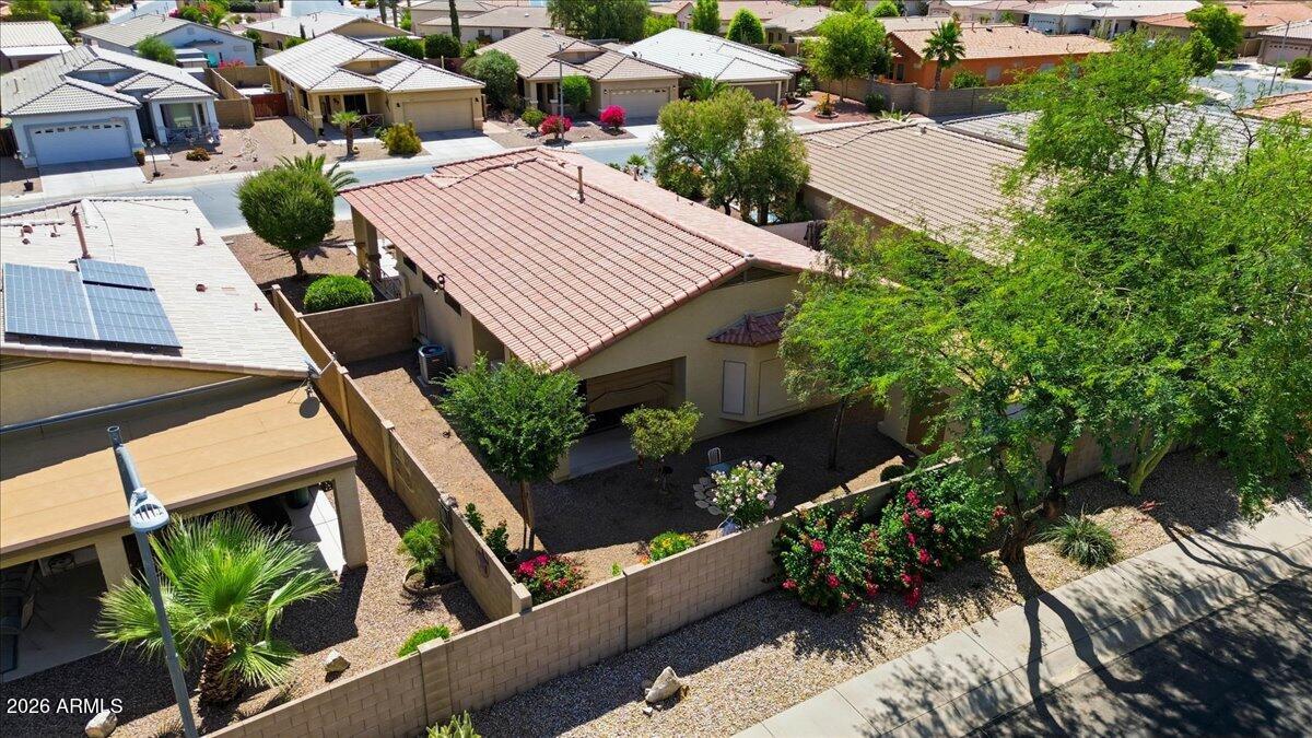1231 N LANTANA Place