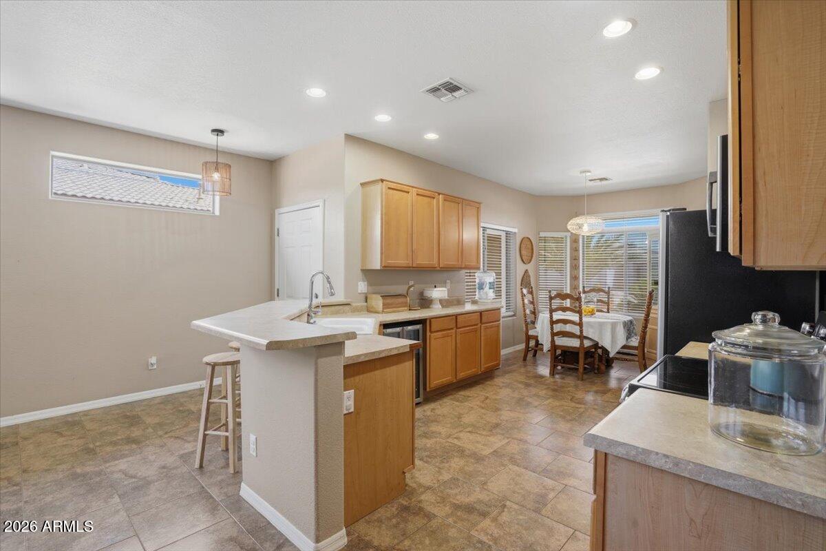 1231 N LANTANA Place