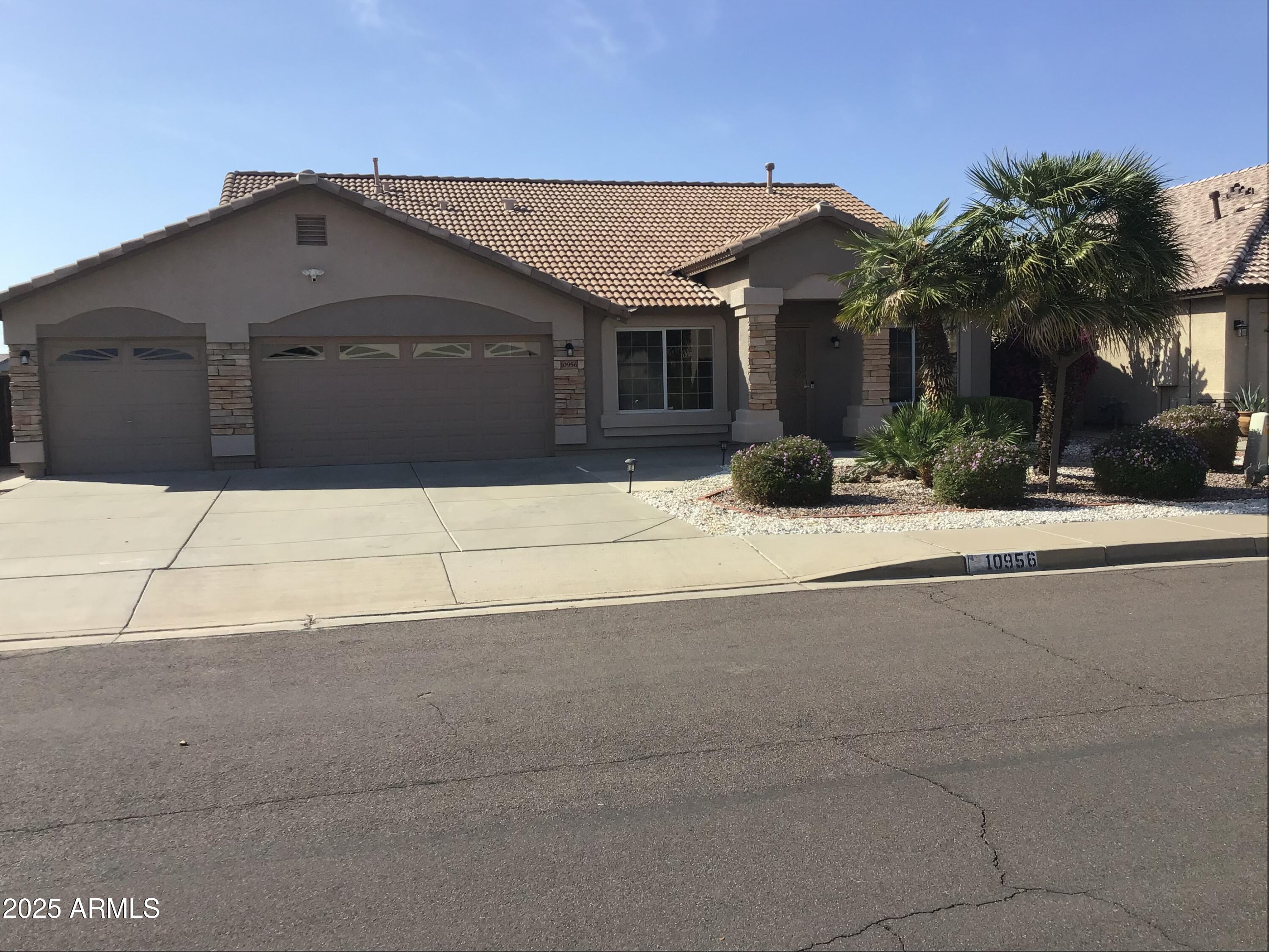 10956 W Cimarron Drive