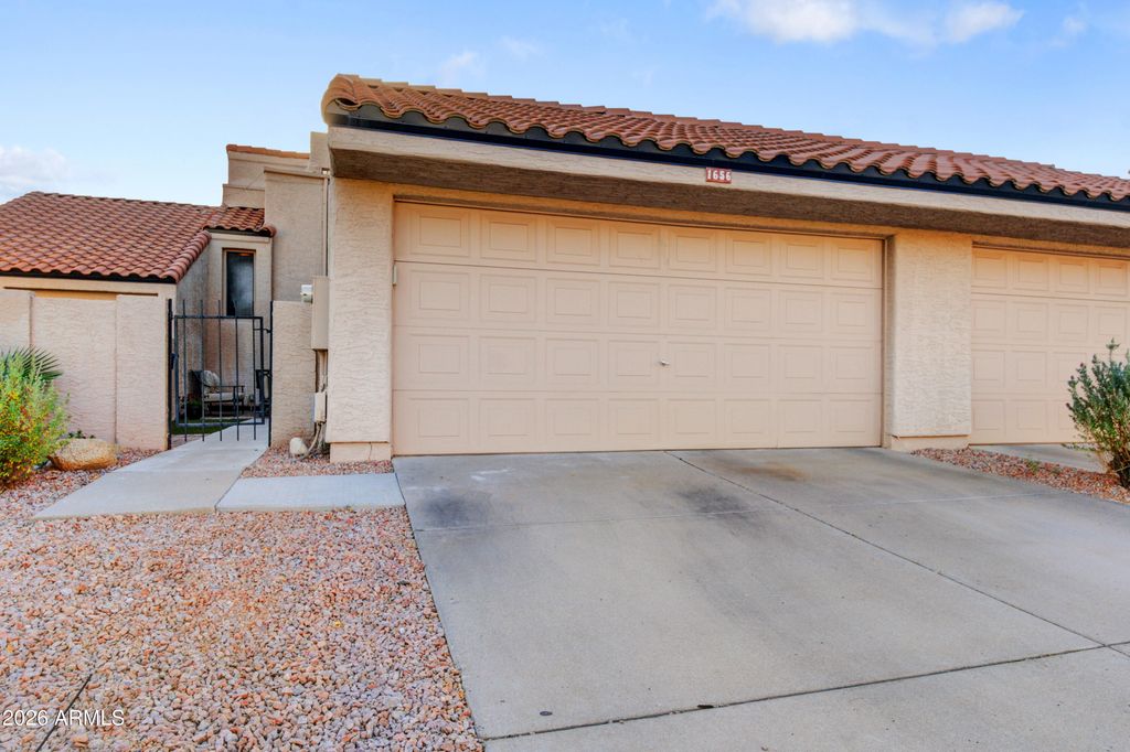 Photo of 1656 N Ventura Lane, Tempe, AZ 85288 (MLS # 6982304)