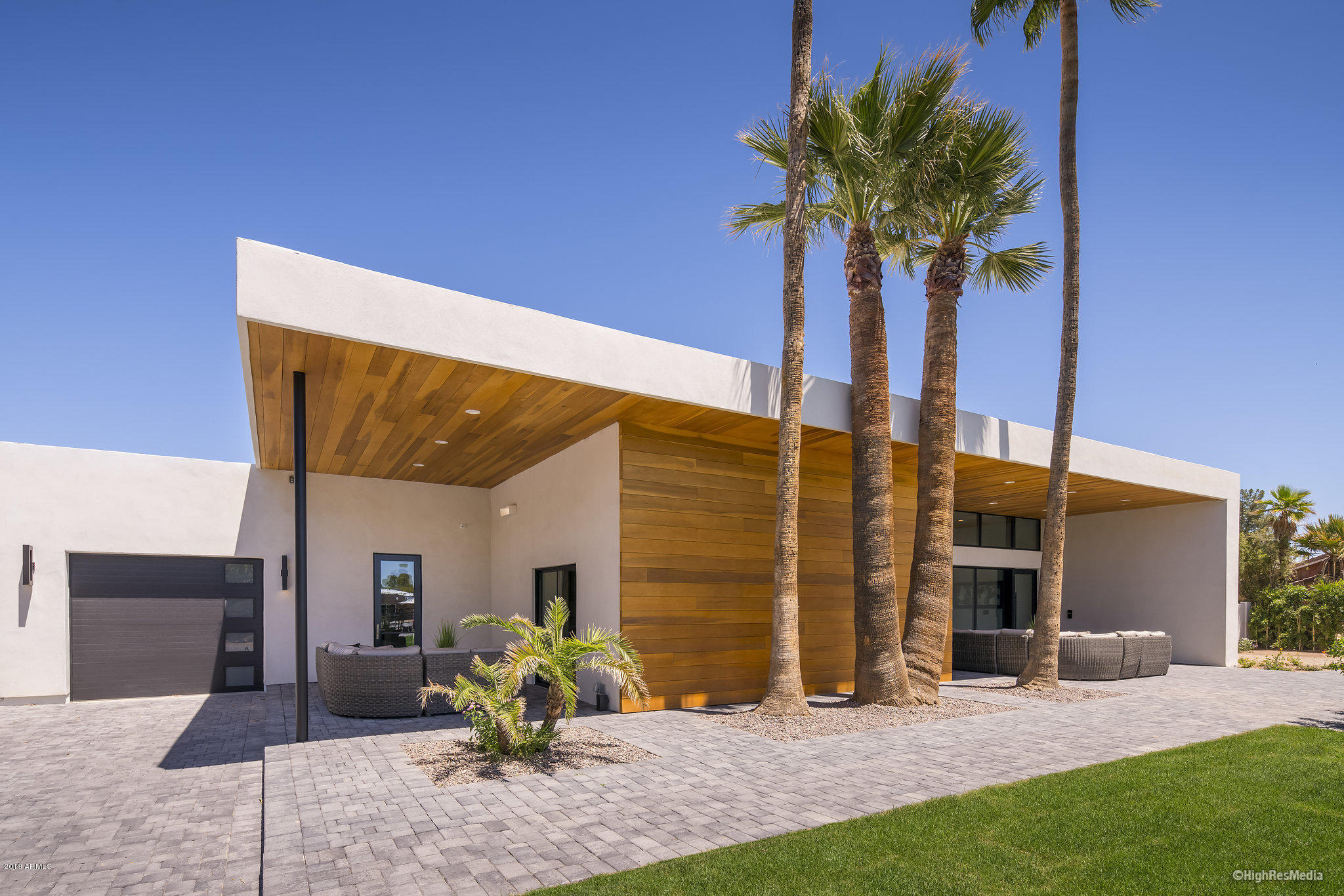RANCHOS CHIQUITO - Residential