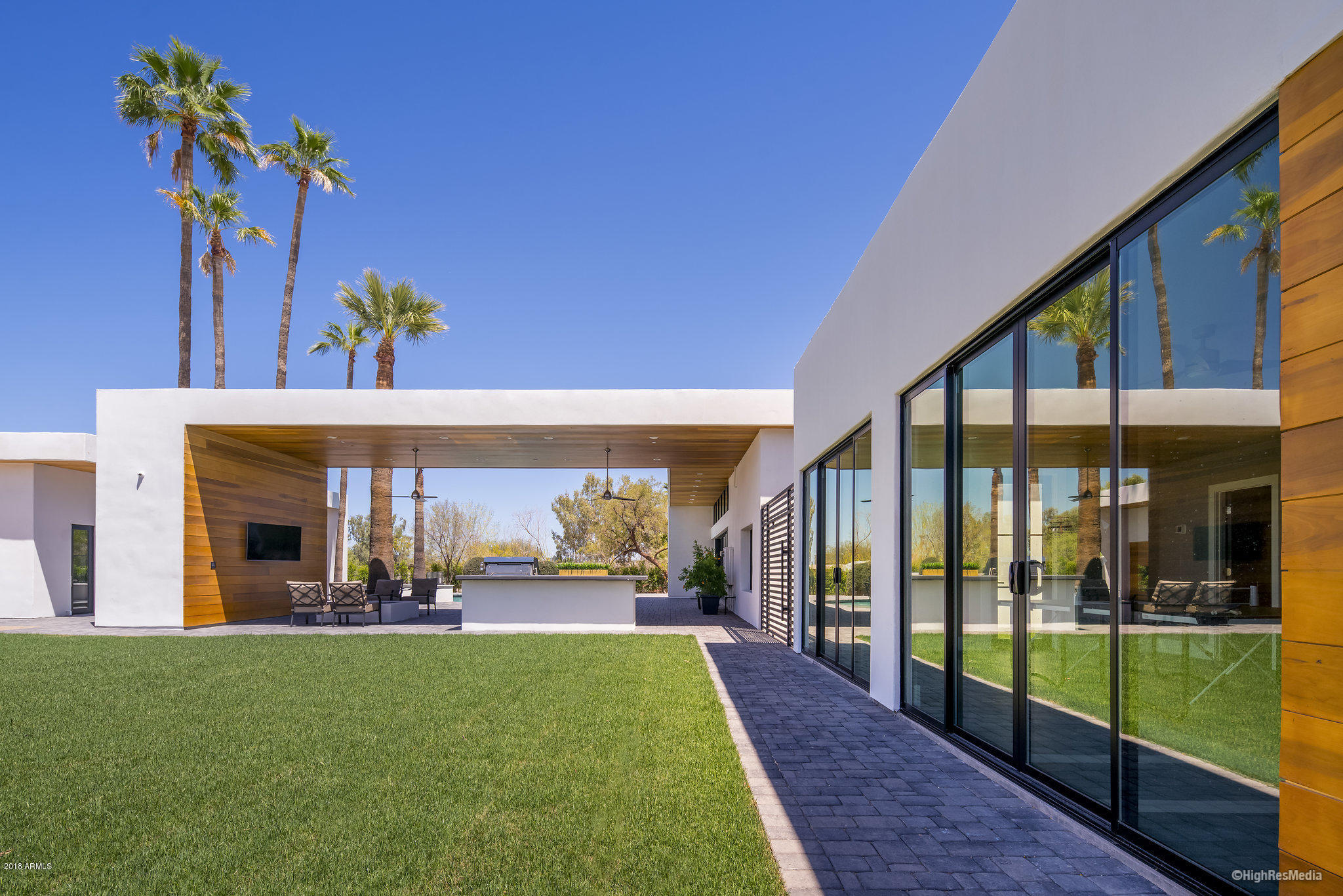 RANCHOS CHIQUITO - Residential