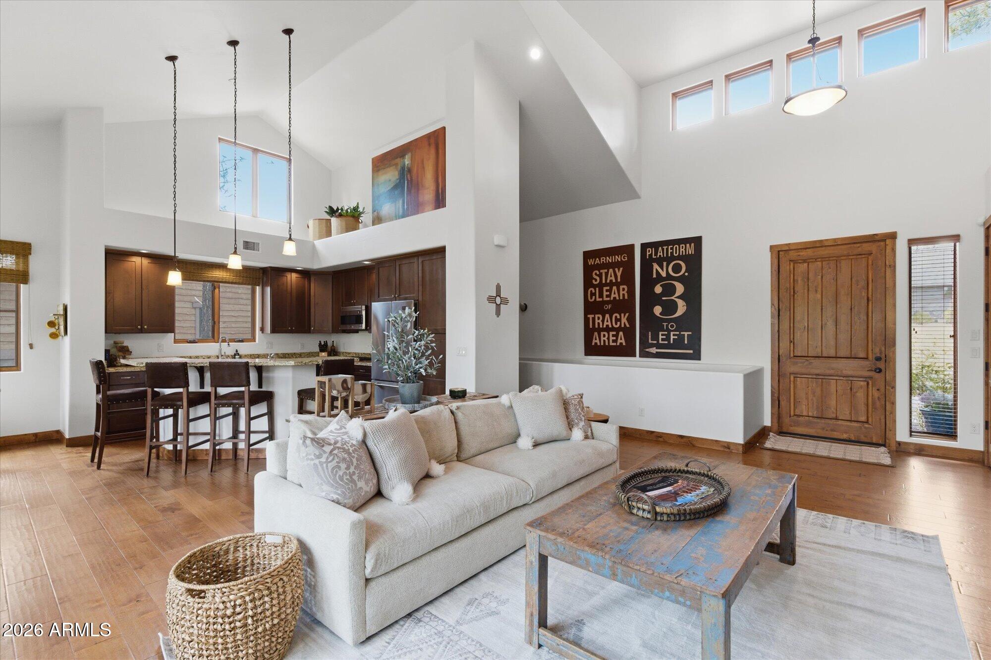 Flagstaff, Arizona, 86005, United States, 4 Bedrooms Bedrooms, ,5 BathroomsBathrooms,Residential,Active,2009813