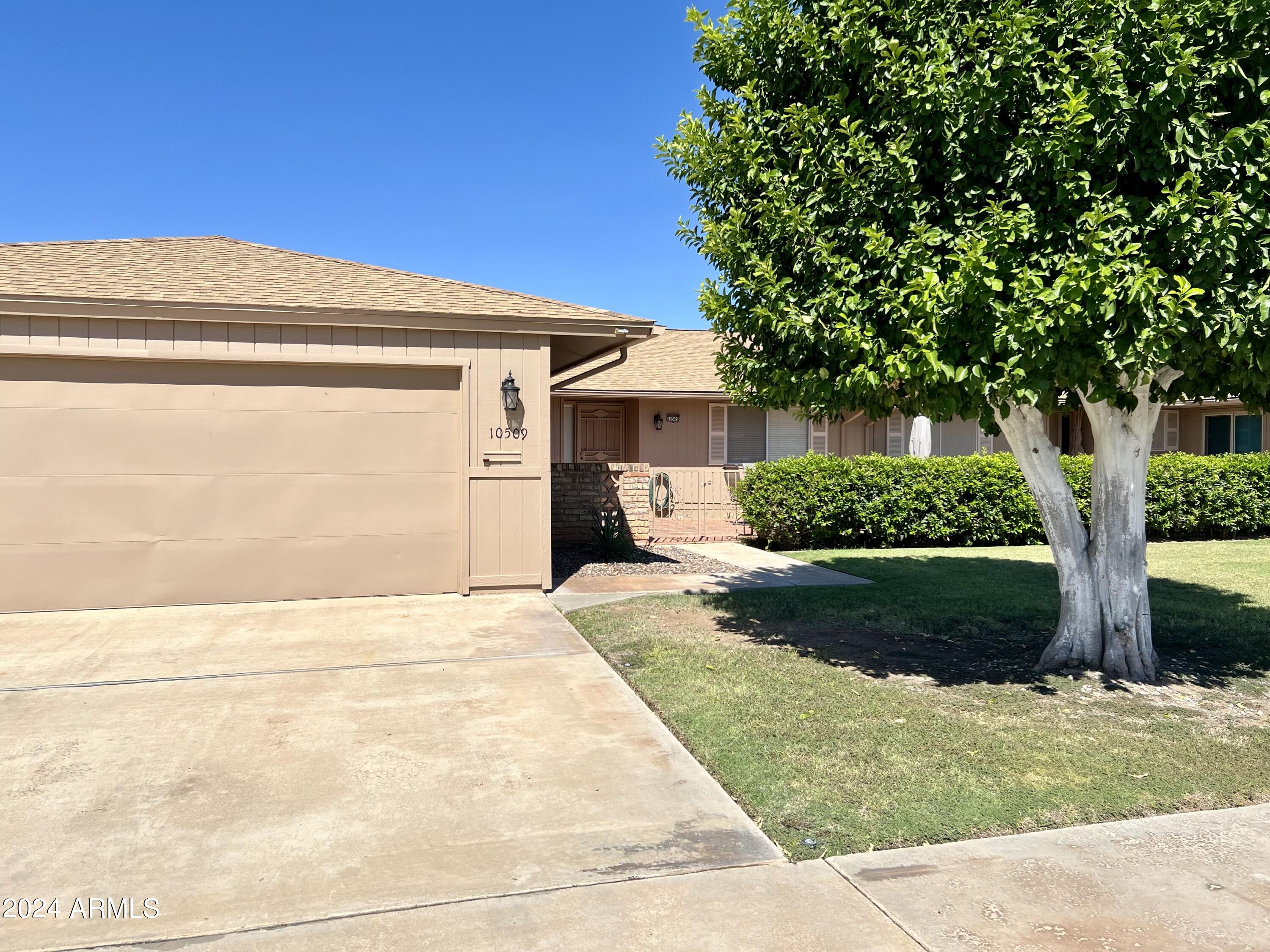 10509 W TROPICANA Circle