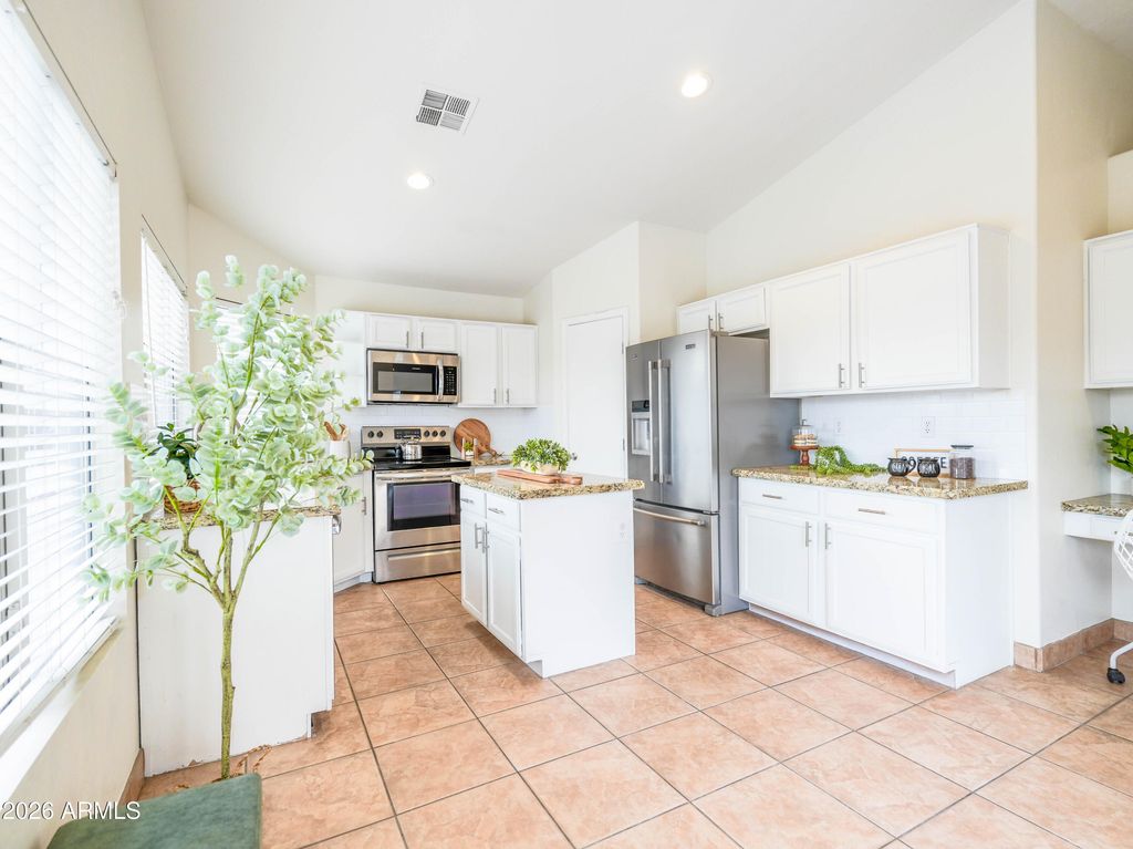 Photo of 1333 W Page Avenue, Gilbert, AZ 85234 (MLS # 6963907)