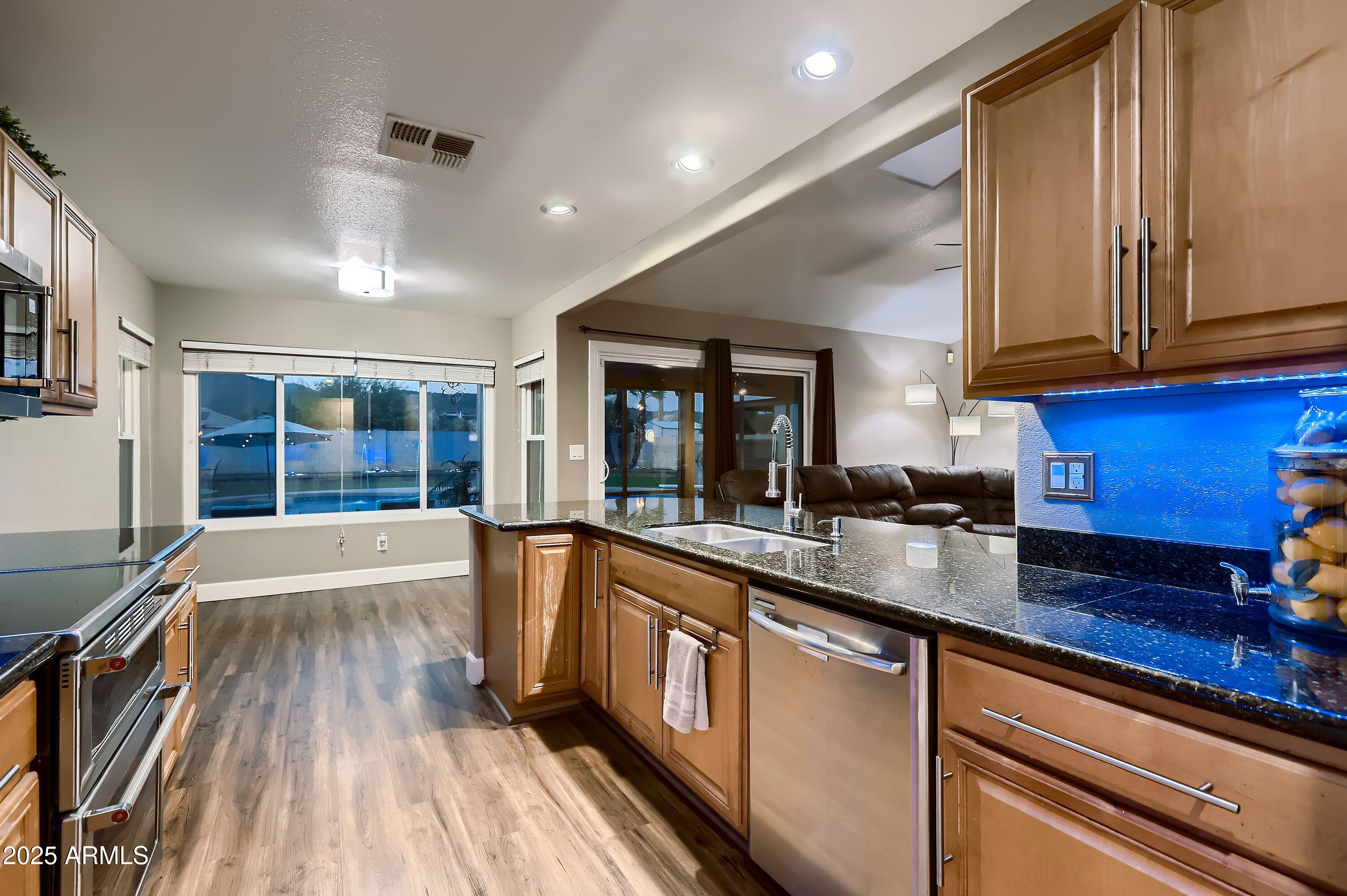 4334 W VILLA LINDA Drive