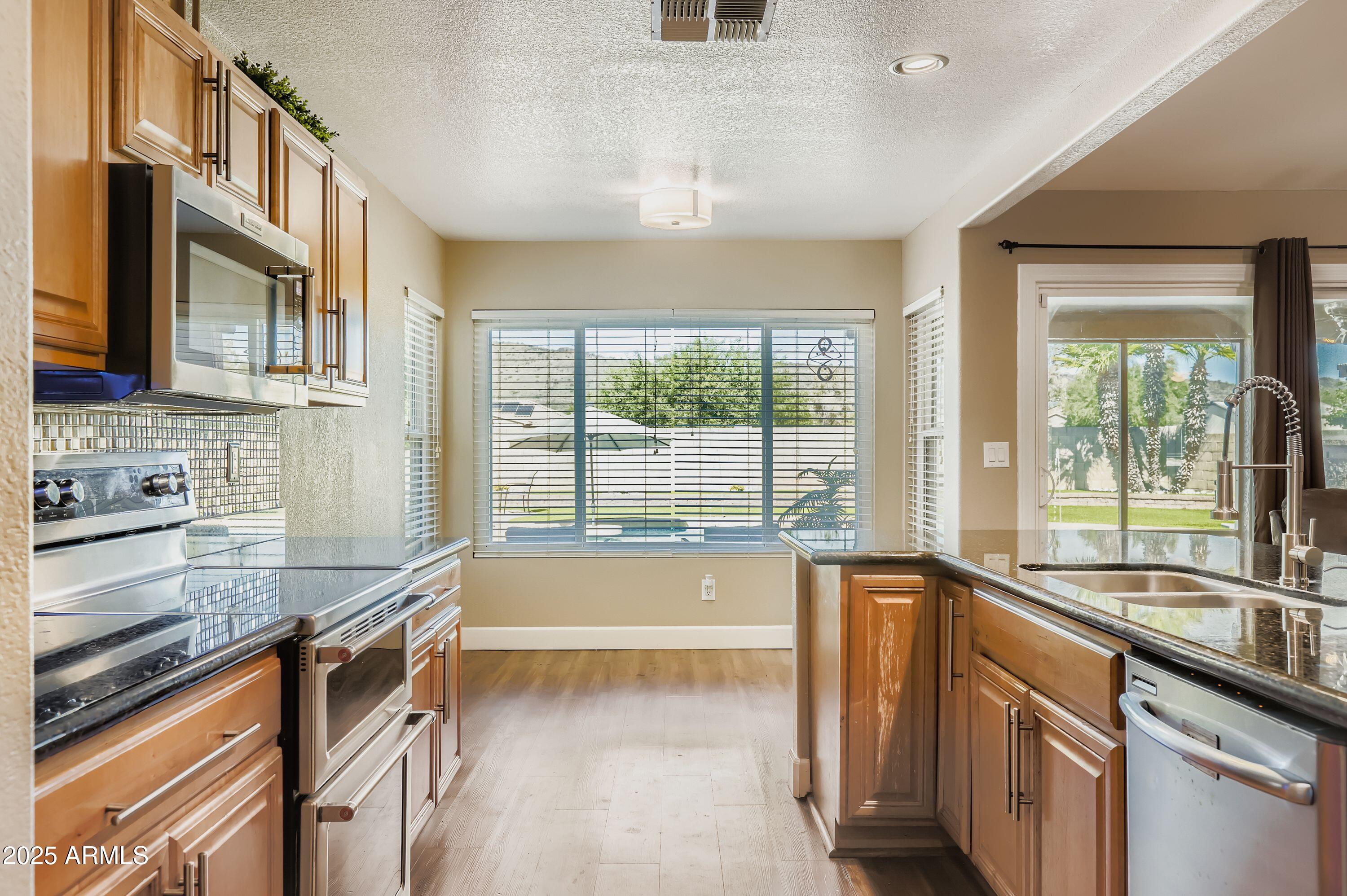 4334 W VILLA LINDA Drive