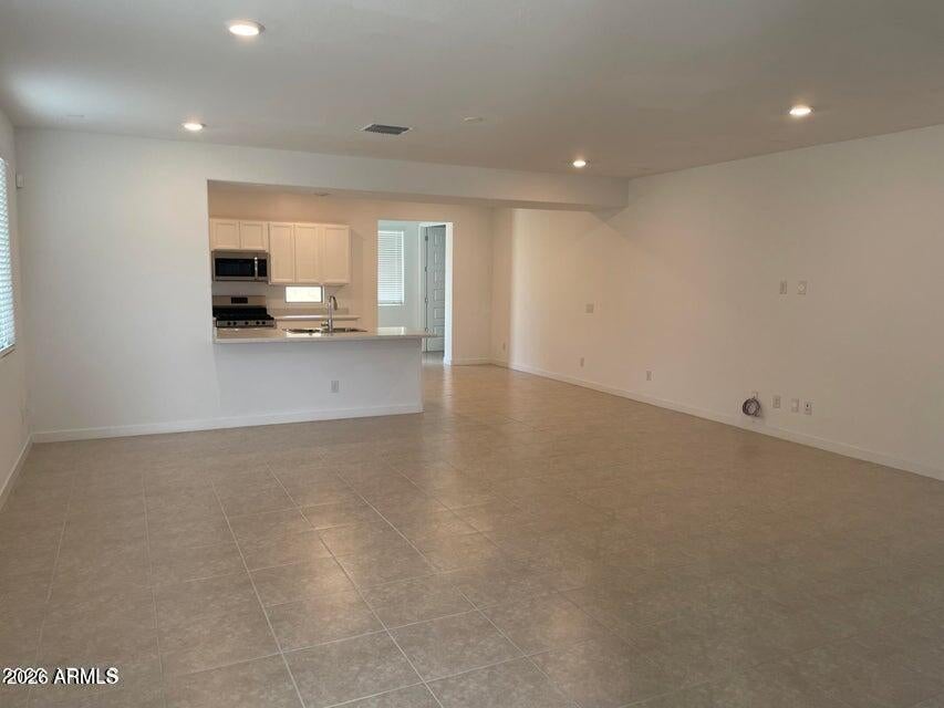 16524 W ALAMEDA Road