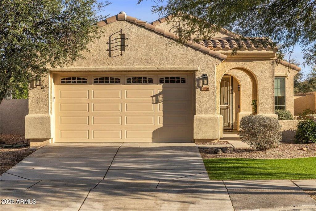 Photo of 4516 E Santa Fe Lane, Gilbert, AZ 85297 (MLS # 6988685)