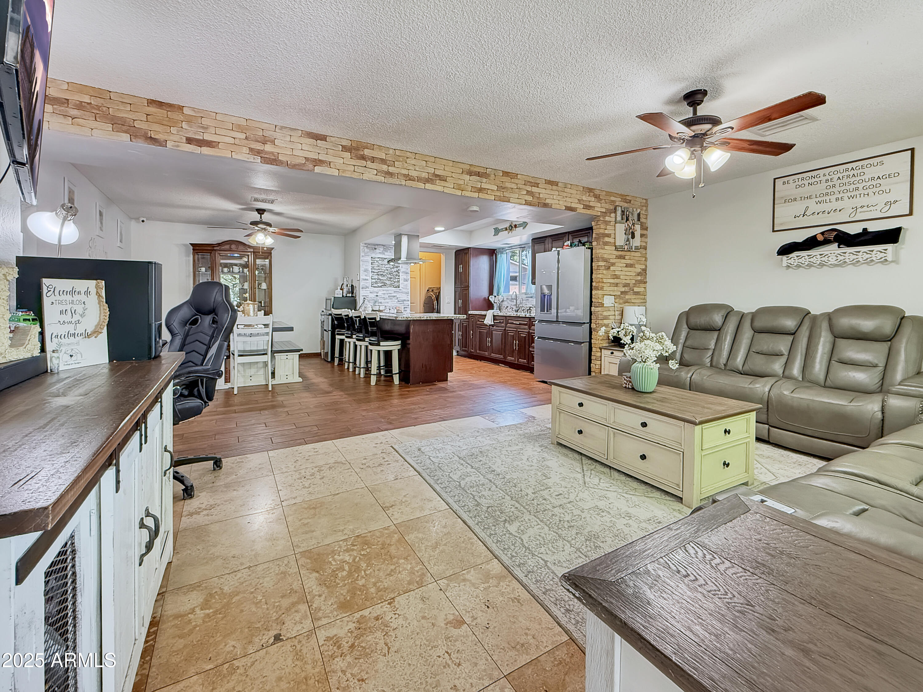 4639 W KEIM Drive