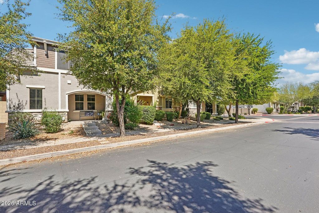 Photo of 4366 E Rosemonte Drive, Phoenix, AZ 85050 (MLS # 6998602)