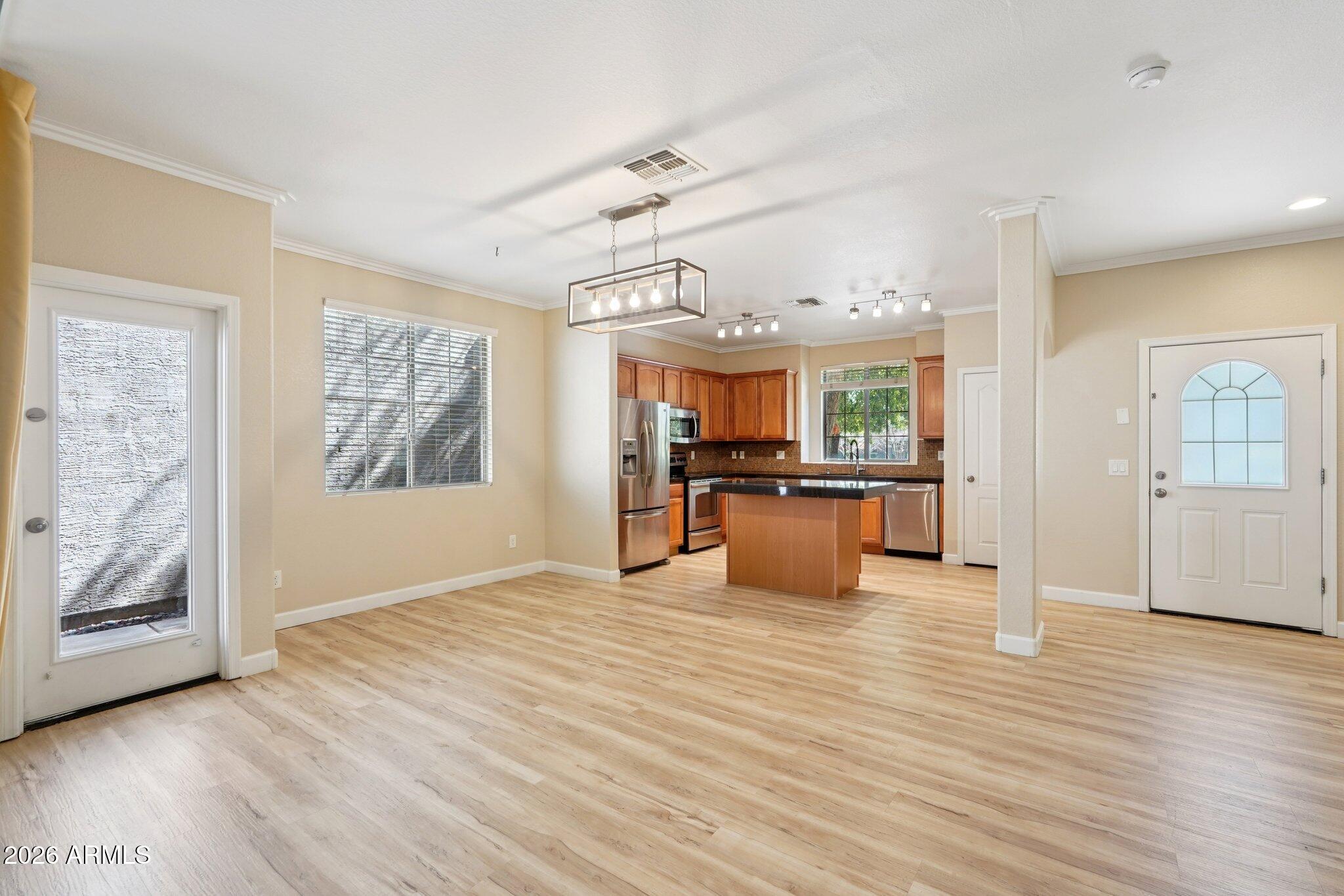 4366 E ROSEMONTE Drive