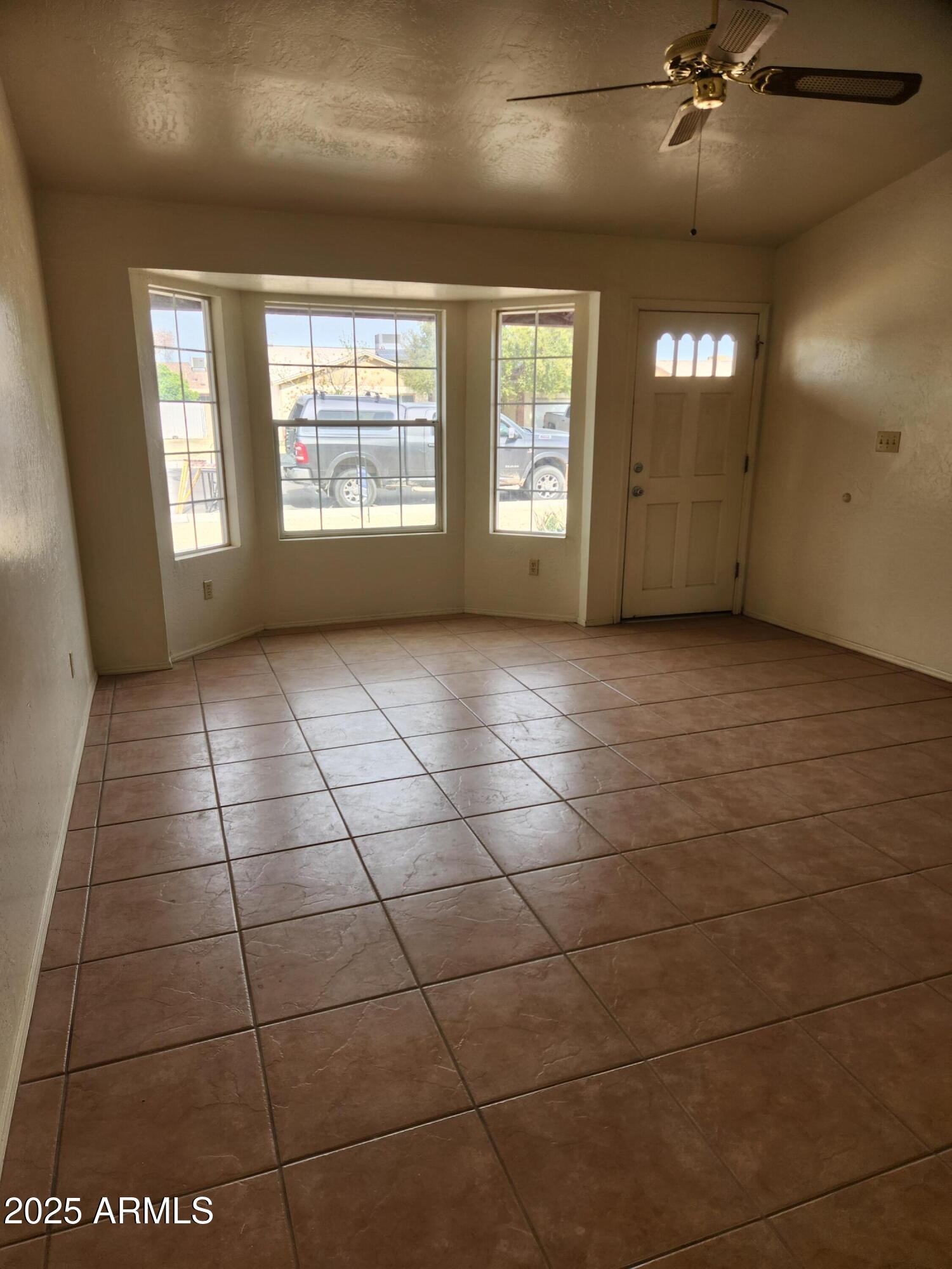 124 S COTTONWOOD Street