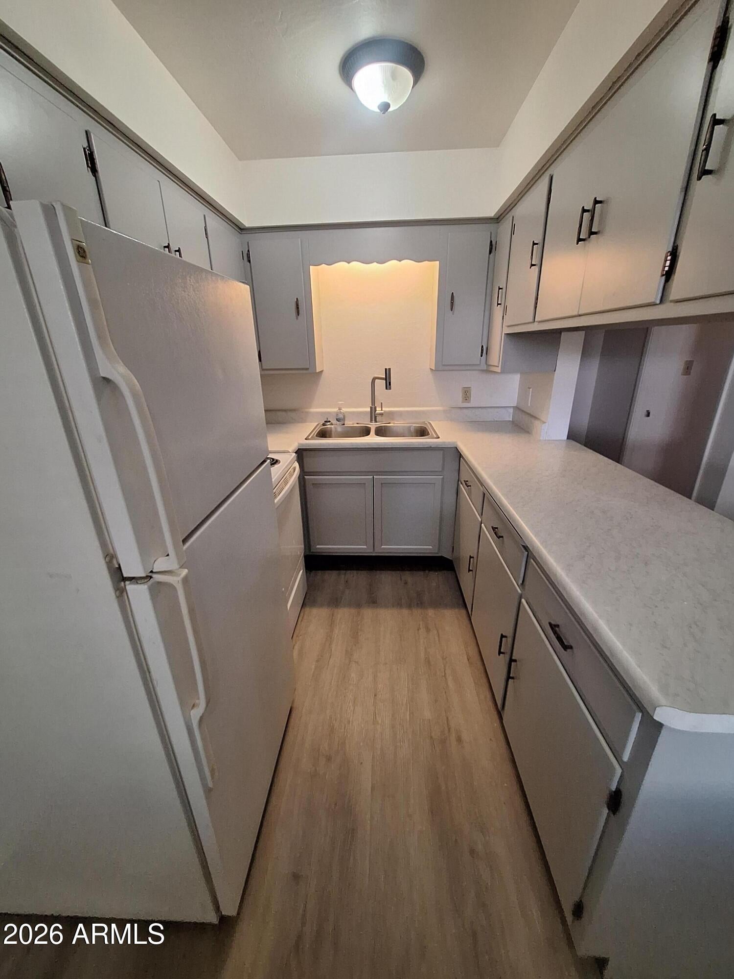 36 W PASADENA Avenue Apt 2