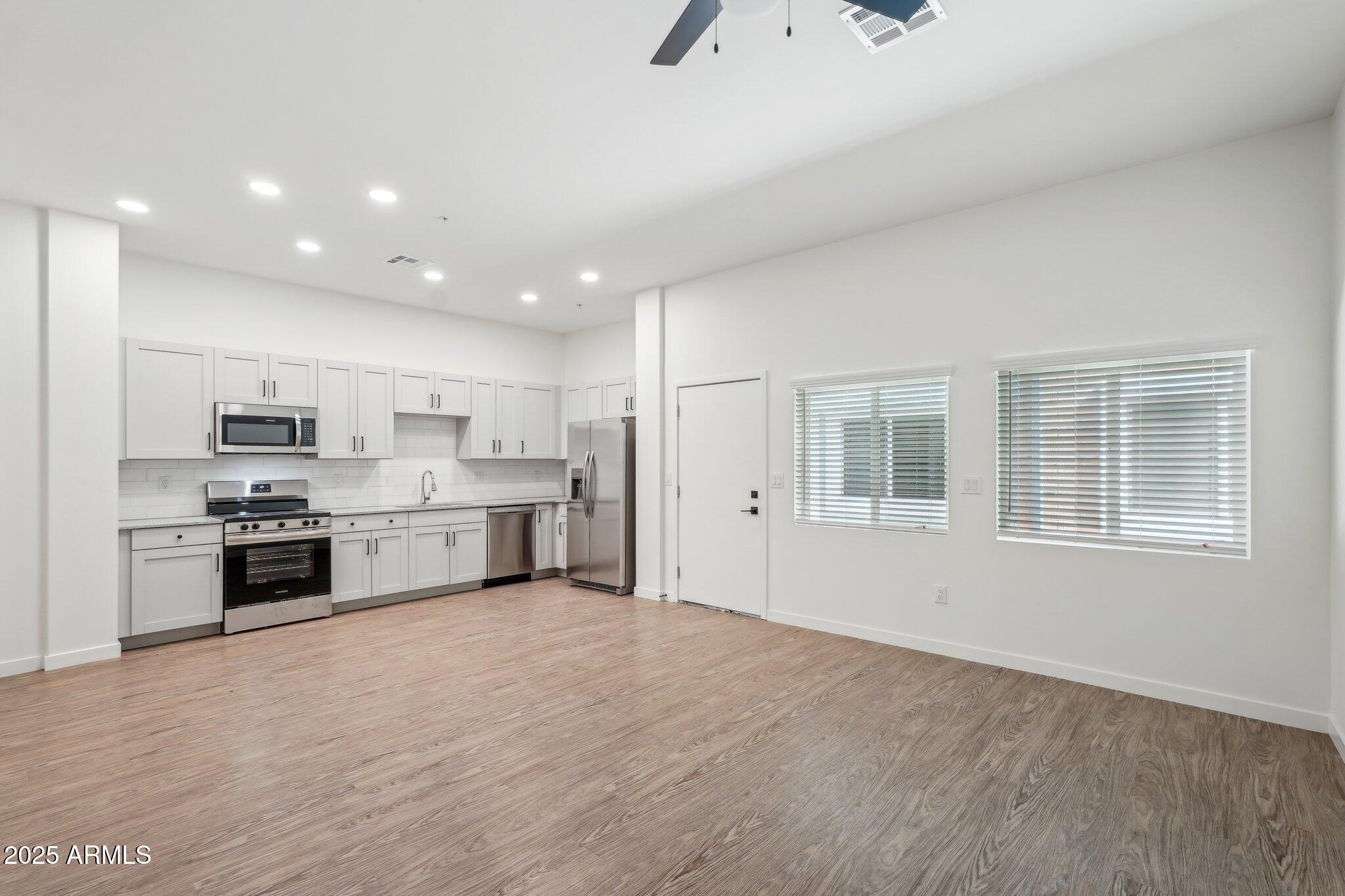 3031 W Northern Avenue 108