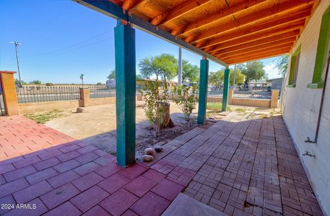 A home in Eloy