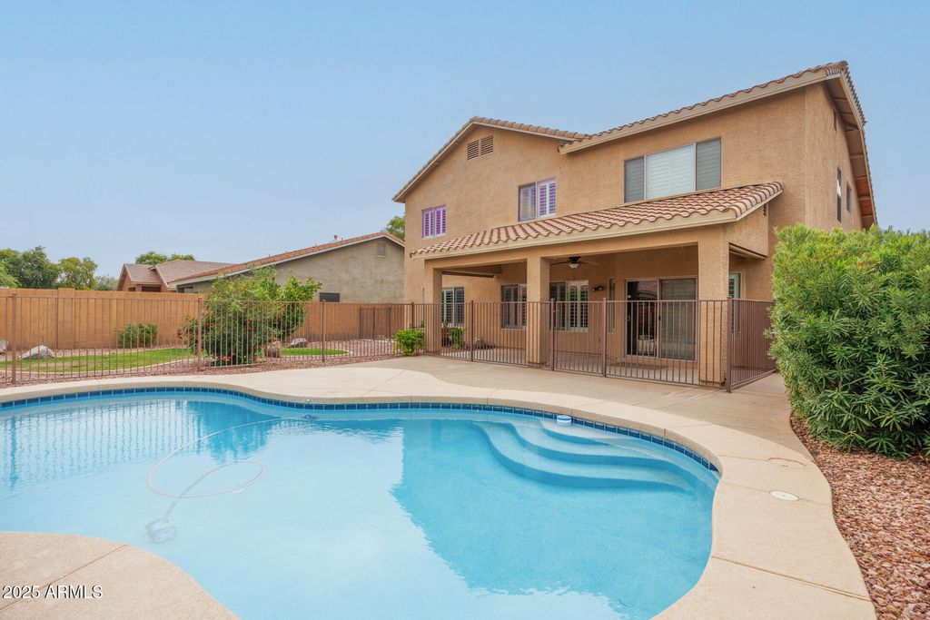 Photo of 940 E Chelsea Drive, San Tan Valley, AZ 85140 (MLS # 6933224)