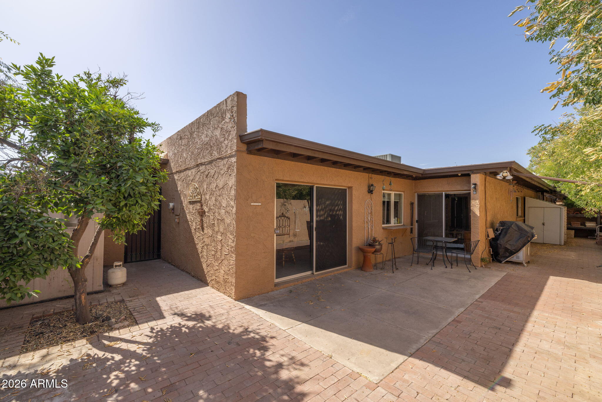 6501 N LA PALOMA ESTE --