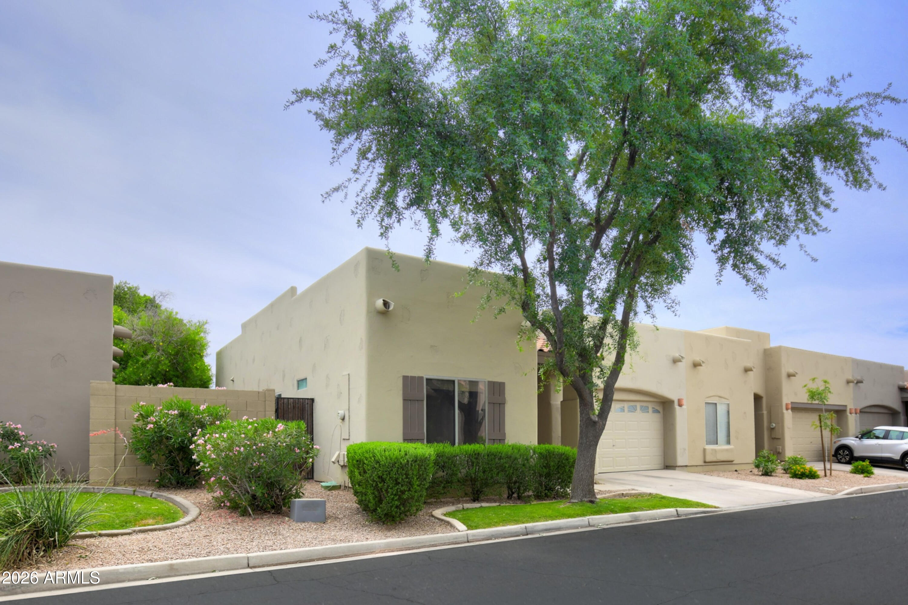 440 S VAL VISTA Drive 54