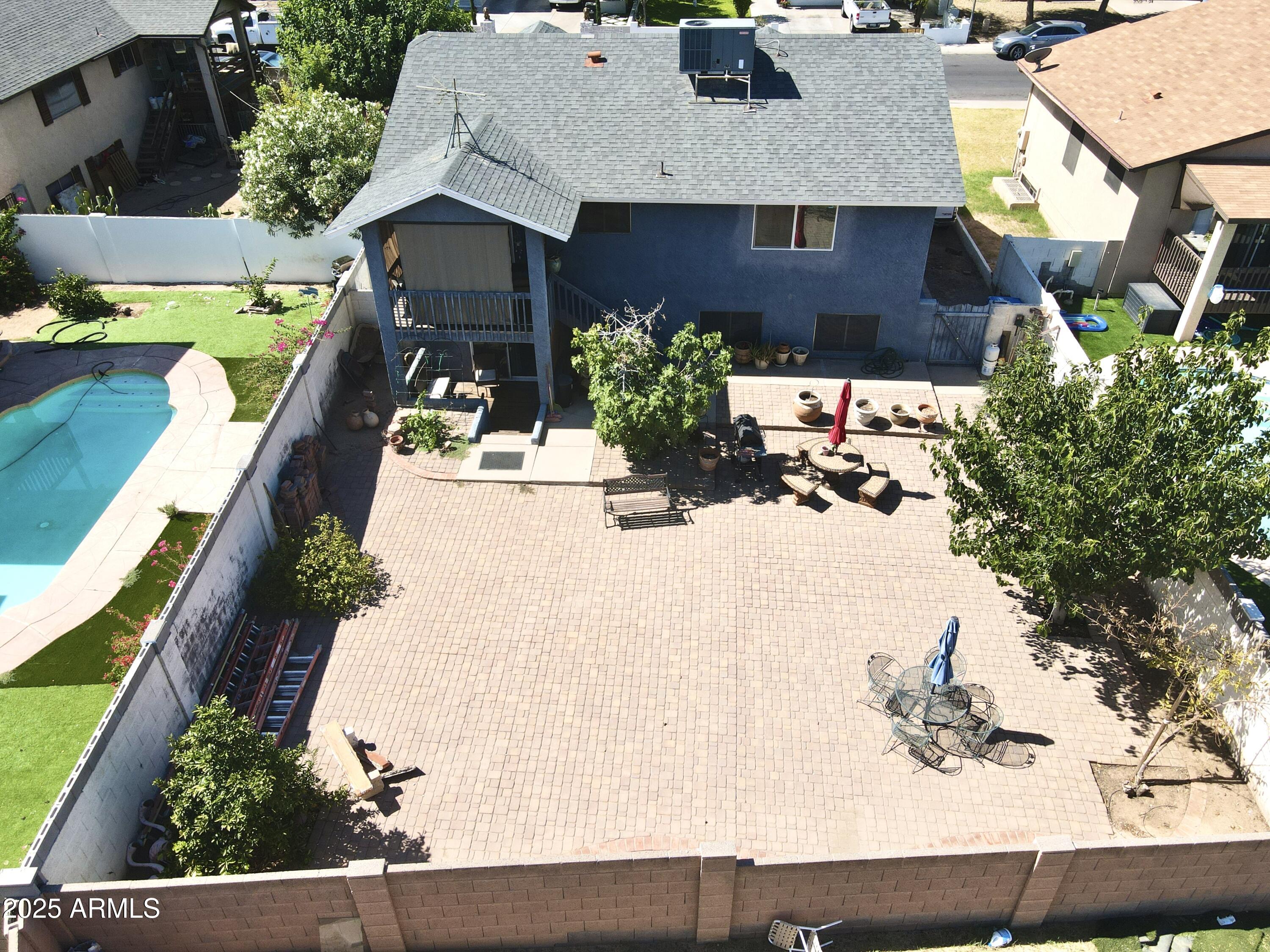 8908 W SHERIDAN Street