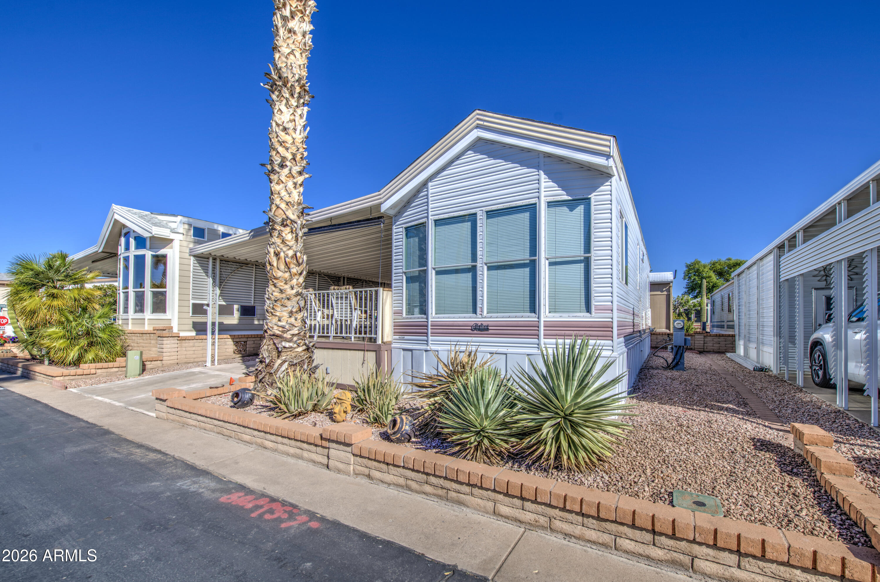 111 S GREENFIELD Road 408