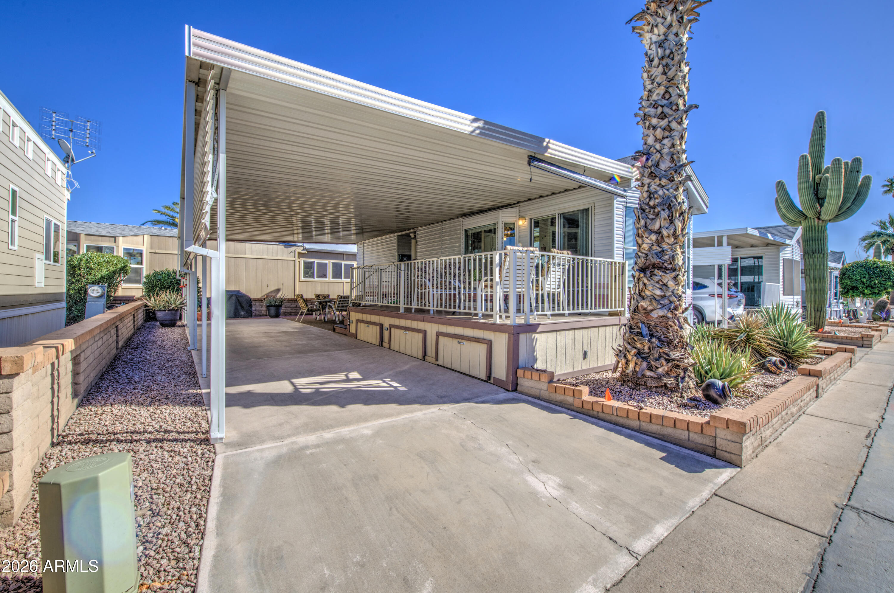 111 S GREENFIELD Road 408