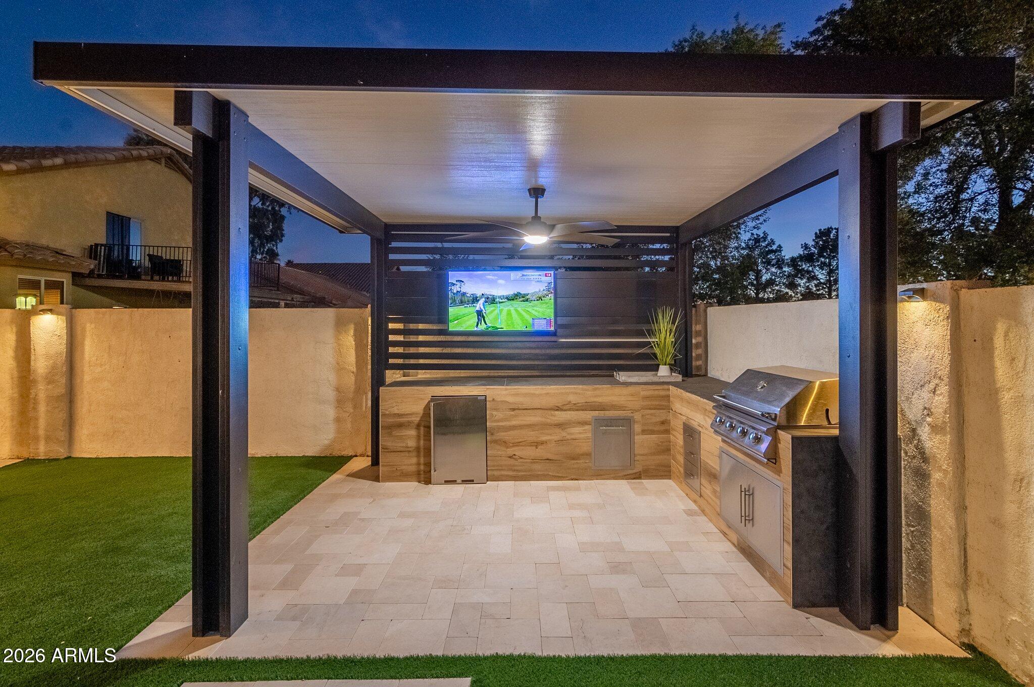 8494 W CHARLESTON Avenue