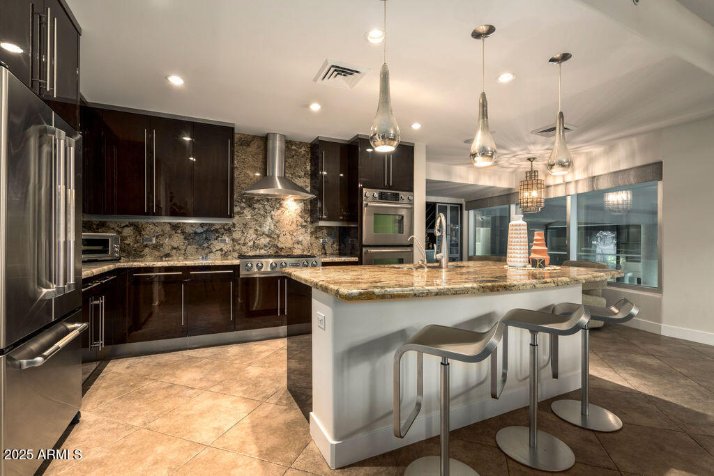 140 E RIO SALADO Parkway 111