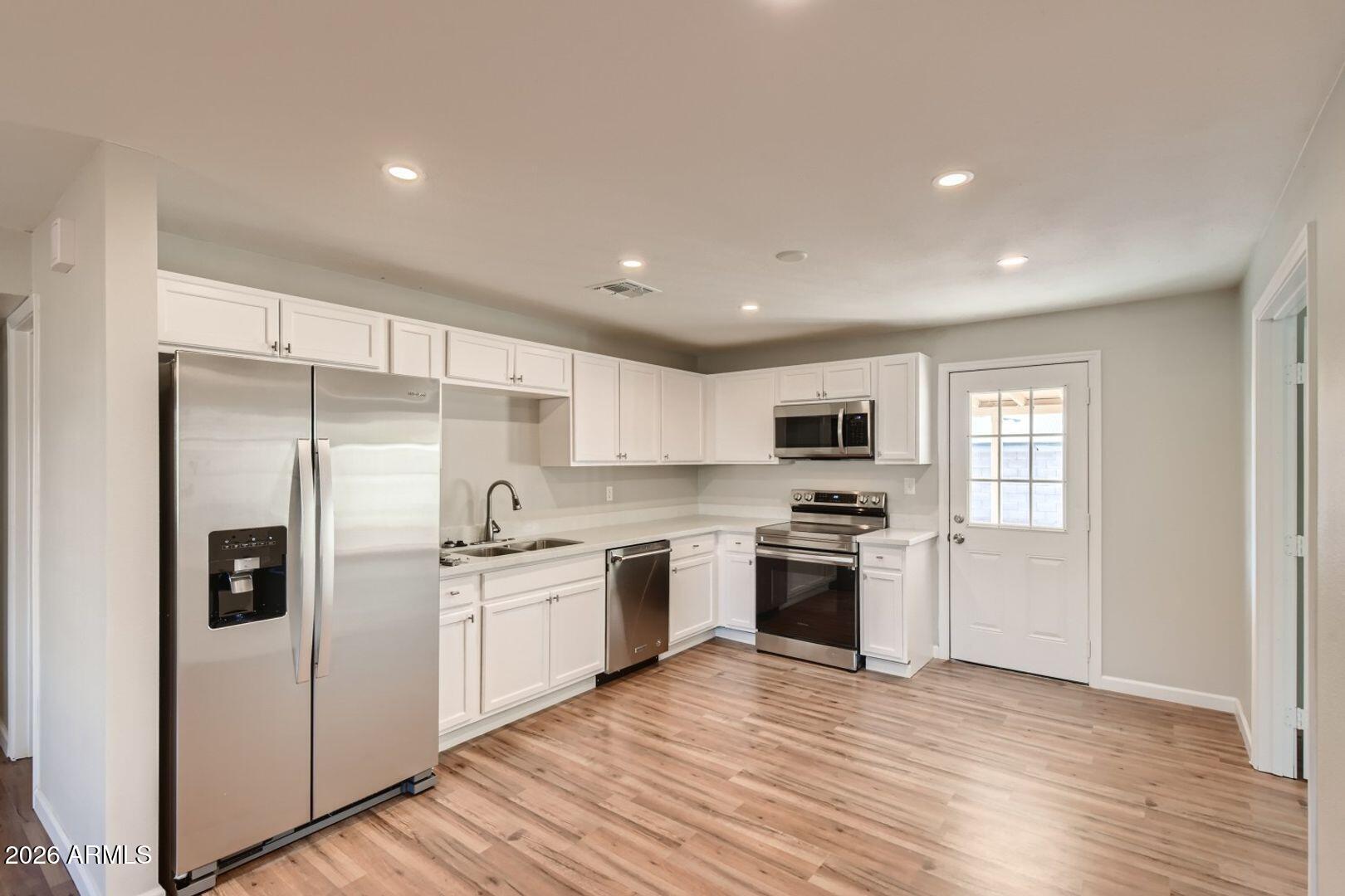3429 E BLANCHE Drive