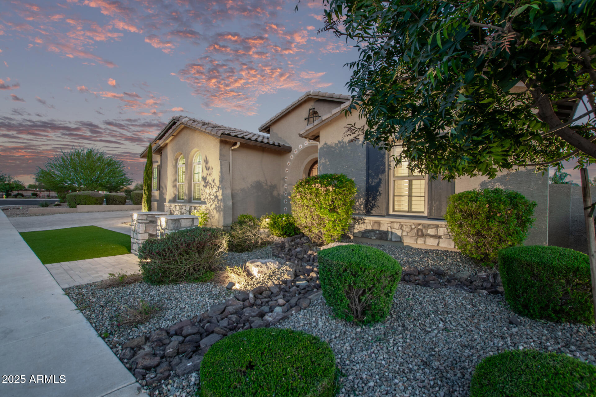 2027 E LA COSTA Court