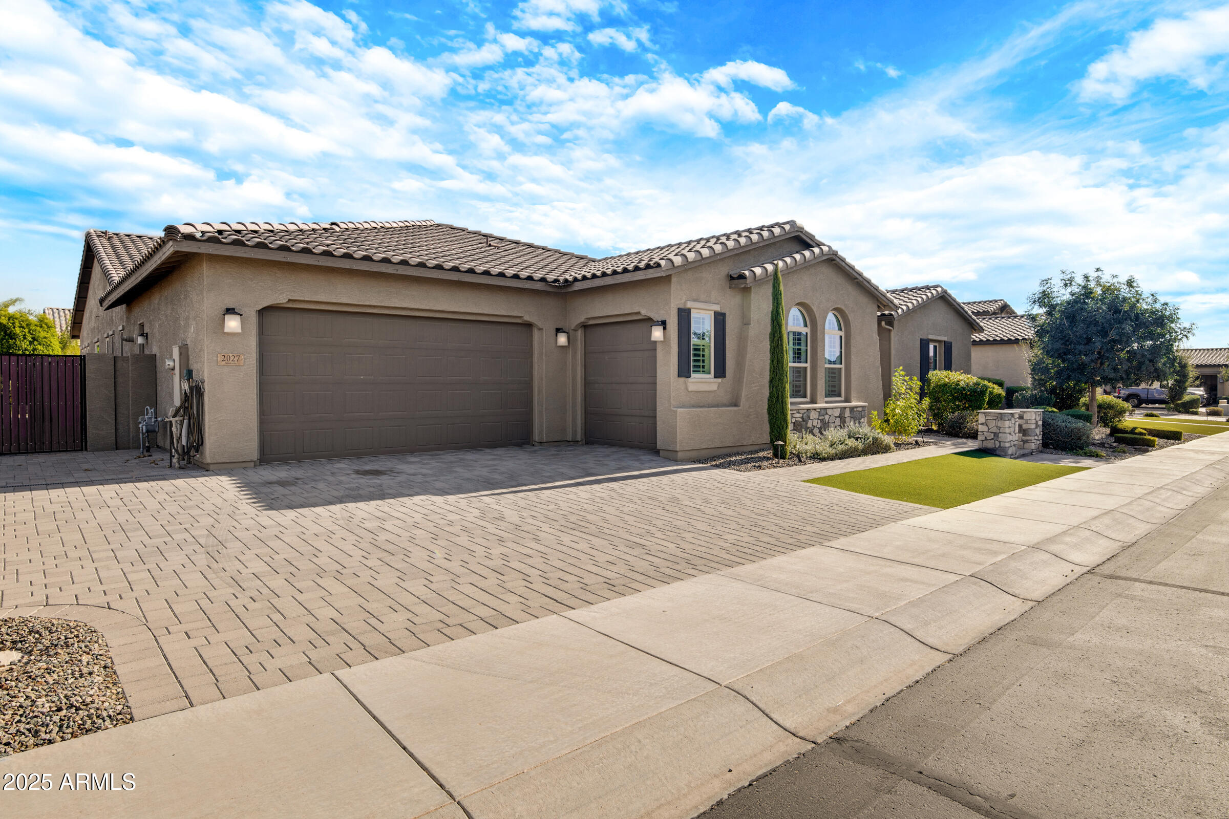 2027 E LA COSTA Court