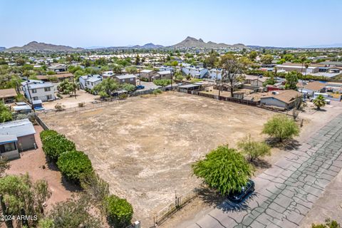 2827 E ANGELA Drive 86 - A,B,C Phoenix AZ 85032